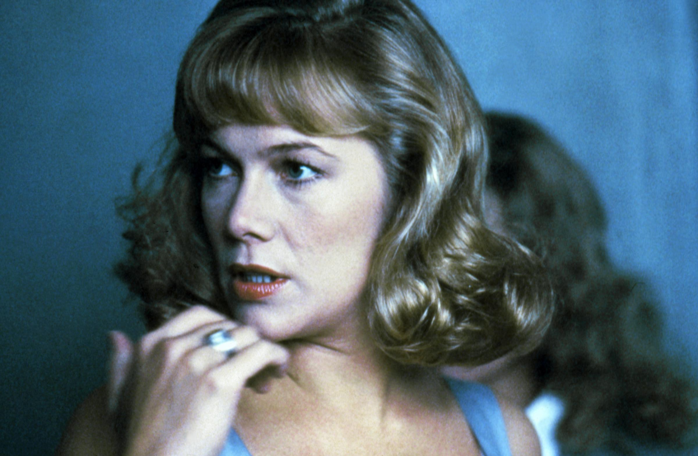 Kathleen Turner en el plató de "Peggy Sue Got Married", 1986 | Fuente: Getty Images