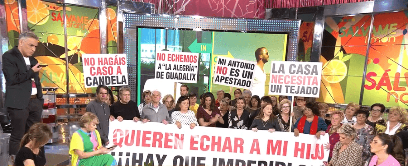El plató de "Sálvame" mientras María del Monte apoyaba a Antonio Tejado | Imagen tomada de: Telecinco