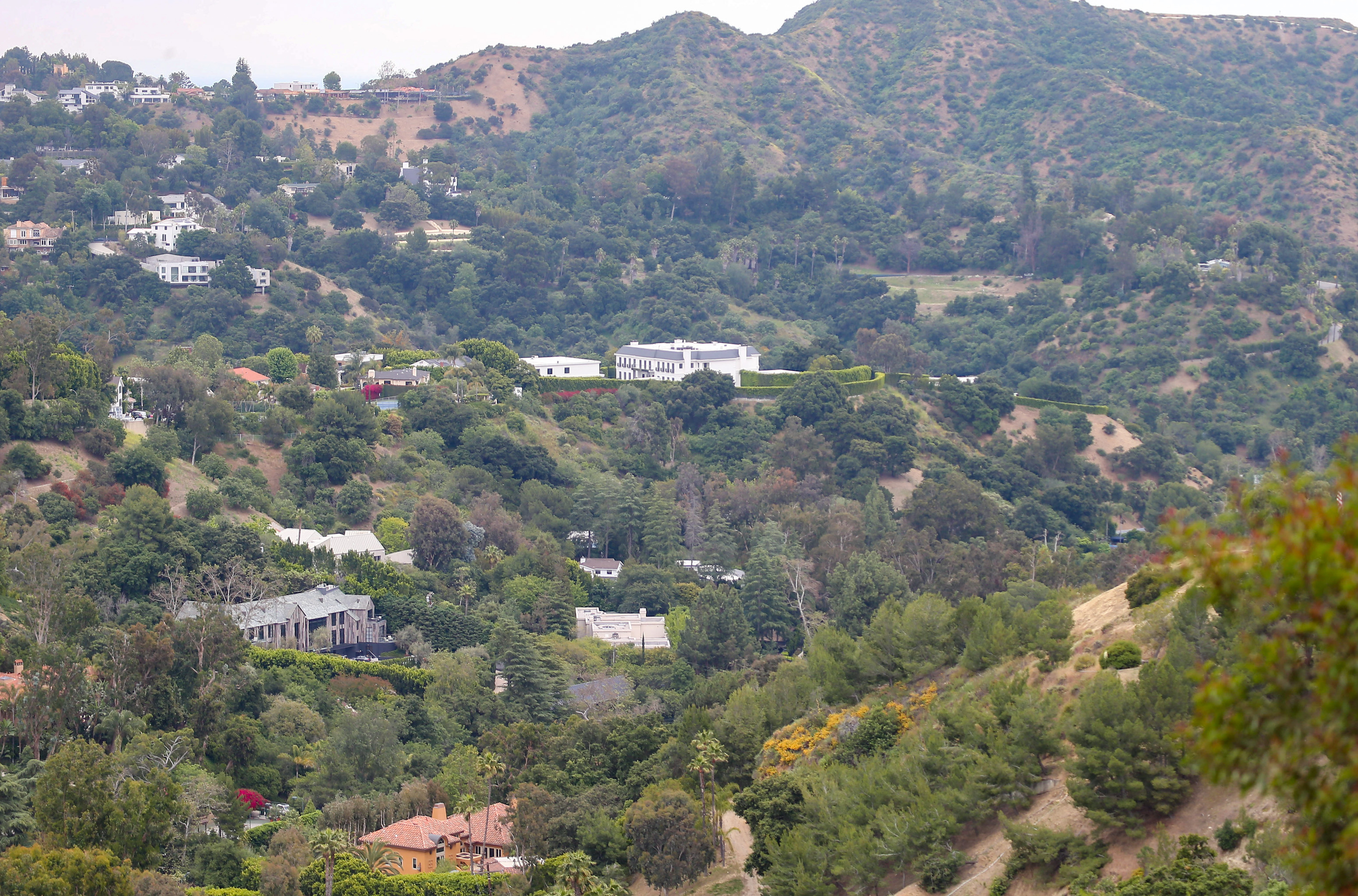 Una vista de Beverly Hills de Ben Affleck y Jennifer Lopez vista el 7 de junio de 2023 en Los Angeles, California. | Fuente: Getty Images