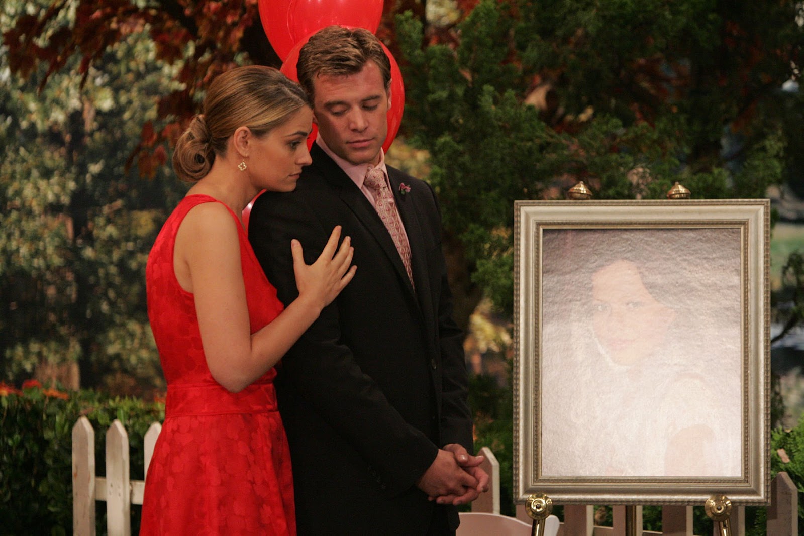 Clementine Ford y Billy Miller rodando "The Young and the Restless" en 2009 | Fuente: Getty Images