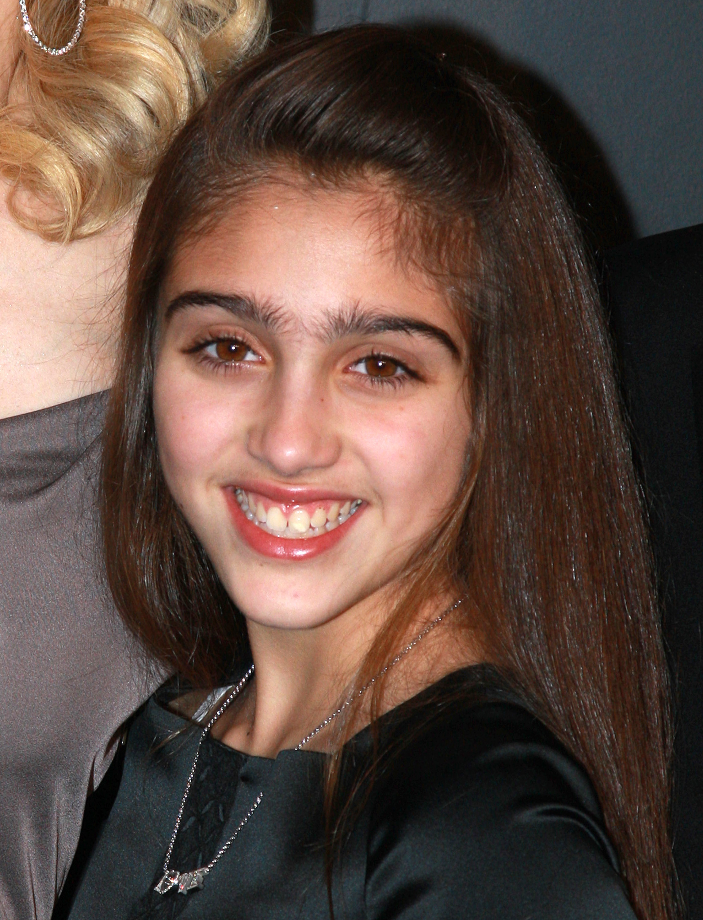 La hija de Madonna, Lourdes "Lola" Leon, el 6 de febrero de 2008 en Nueva York | Foto: Getty Images