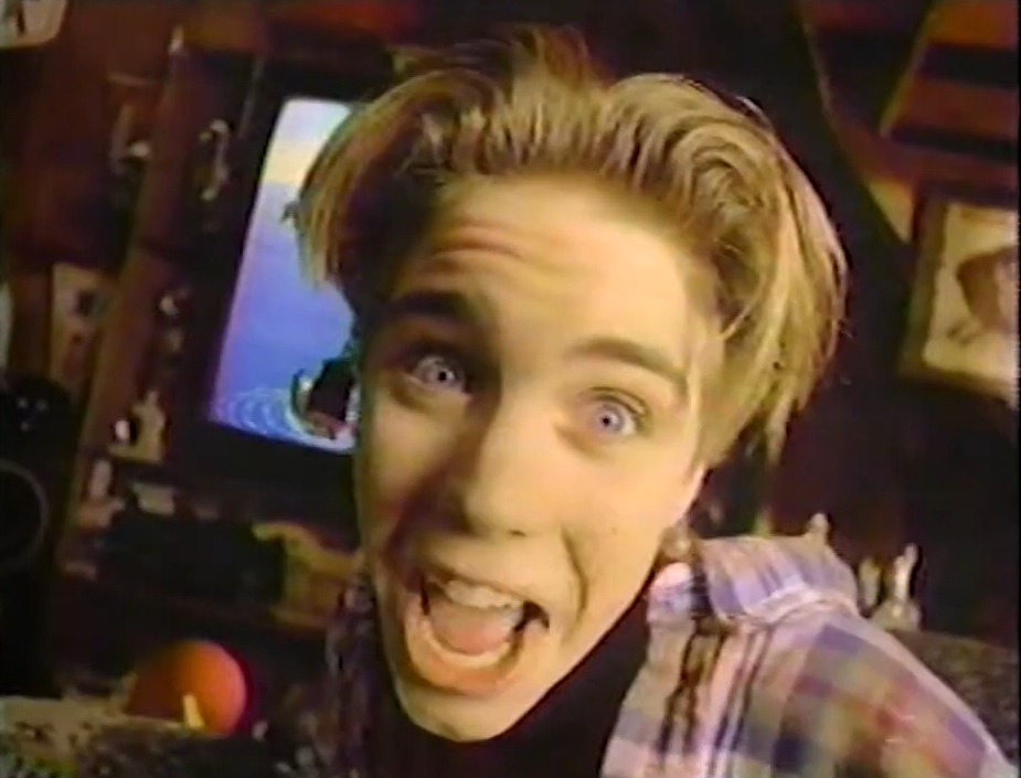 Jonathan Brandis en un anuncio de TV de Cap'n Crunch, de un vídeo del 23 de enero de 2021 | Fuente: YouTube/@WeirdAndForgotten