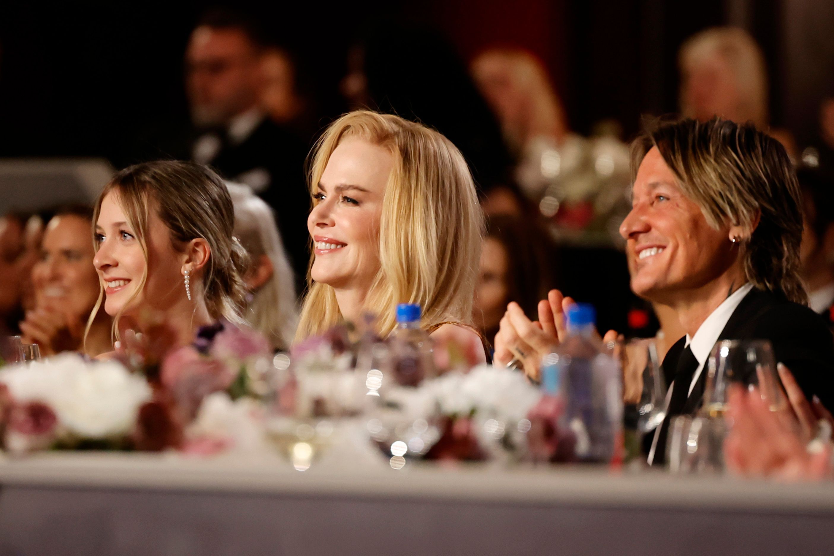 Faith Margaret Kidman Urban, Nicole Kidman y Keith Urban asisten a la 49ª edición del AFI Life Achievement Award en honor a Nicole Kidman en el Dolby Theatre de Hollywood, California, el 27 de abril de 2024 | Fuente: Getty Images