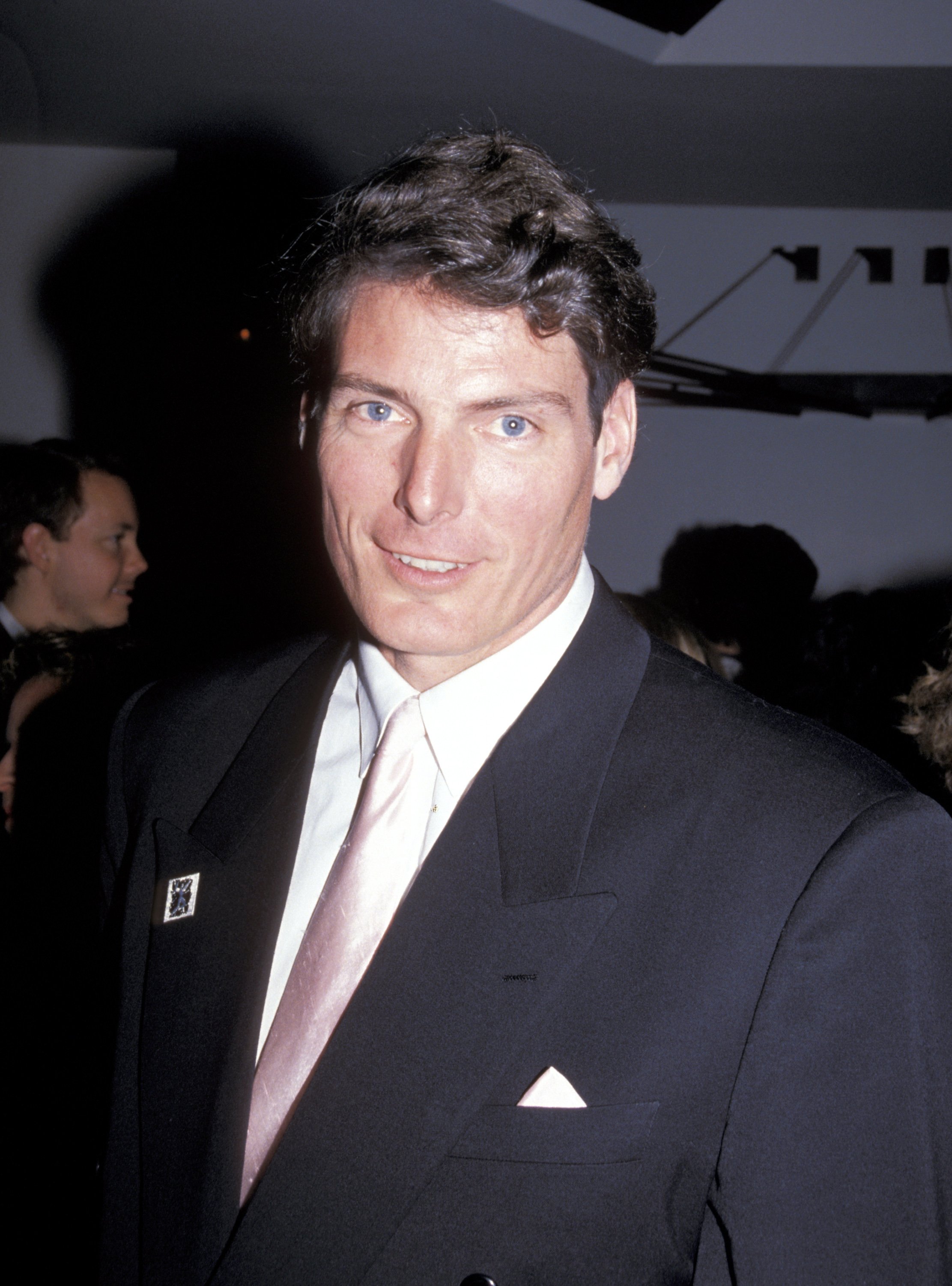 Christopher Reeve durante la 63ª edición de los Premios de la Academia - Fiesta posterior en el restaurante Maple Drive en 1991. | Foto: Getty Images