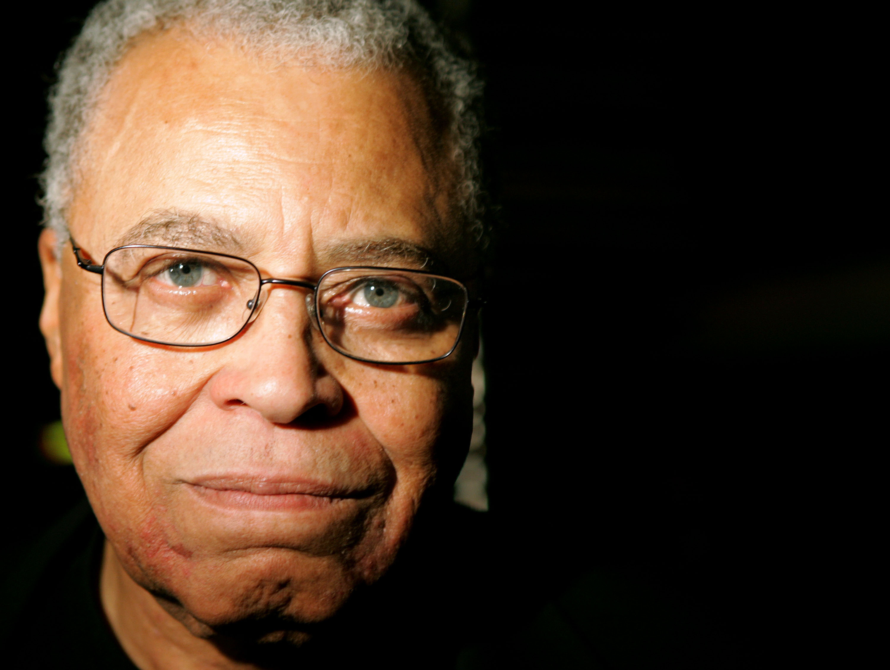 James Earl Jones en la fiesta posterior al estreno de "On Golden Pond" en Nueva York el 7 de abril de 2005 | Fuente: Getty Images