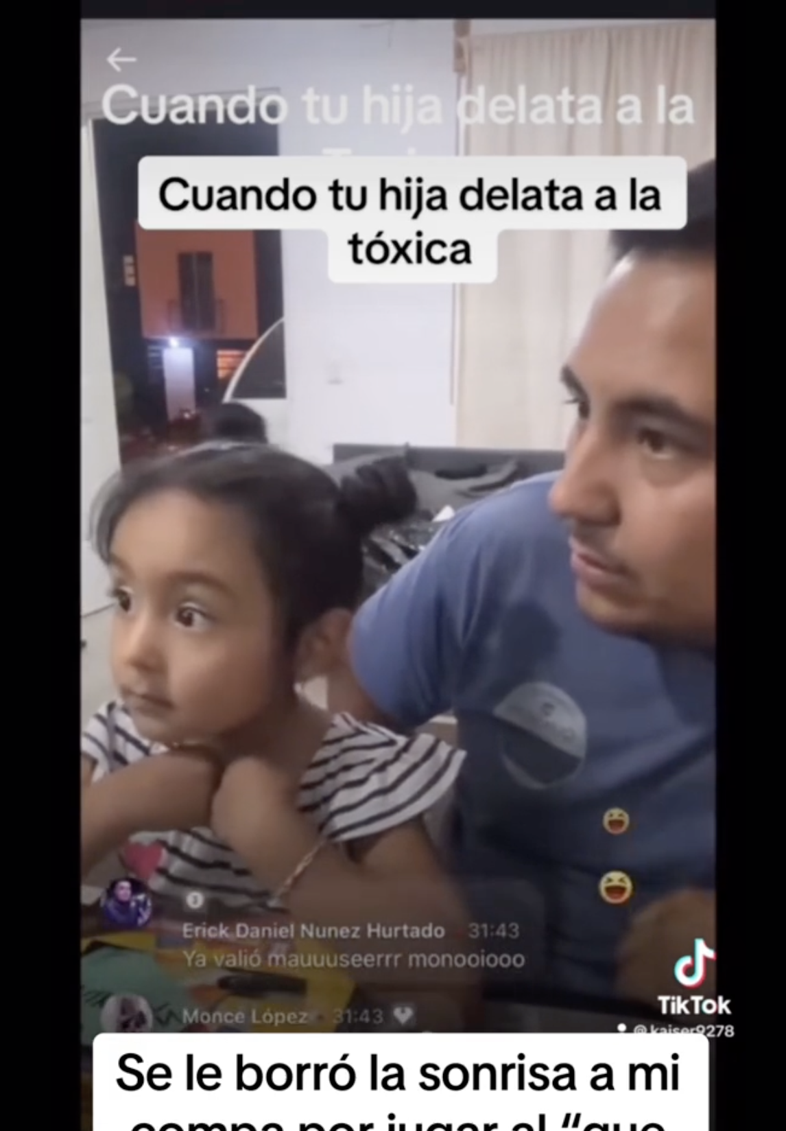 Padre e hija de México aparecen mirando a la madre de la niña sentada a su lado y alejada de la cámara. | Foto: tiktok.com/@kaiser927