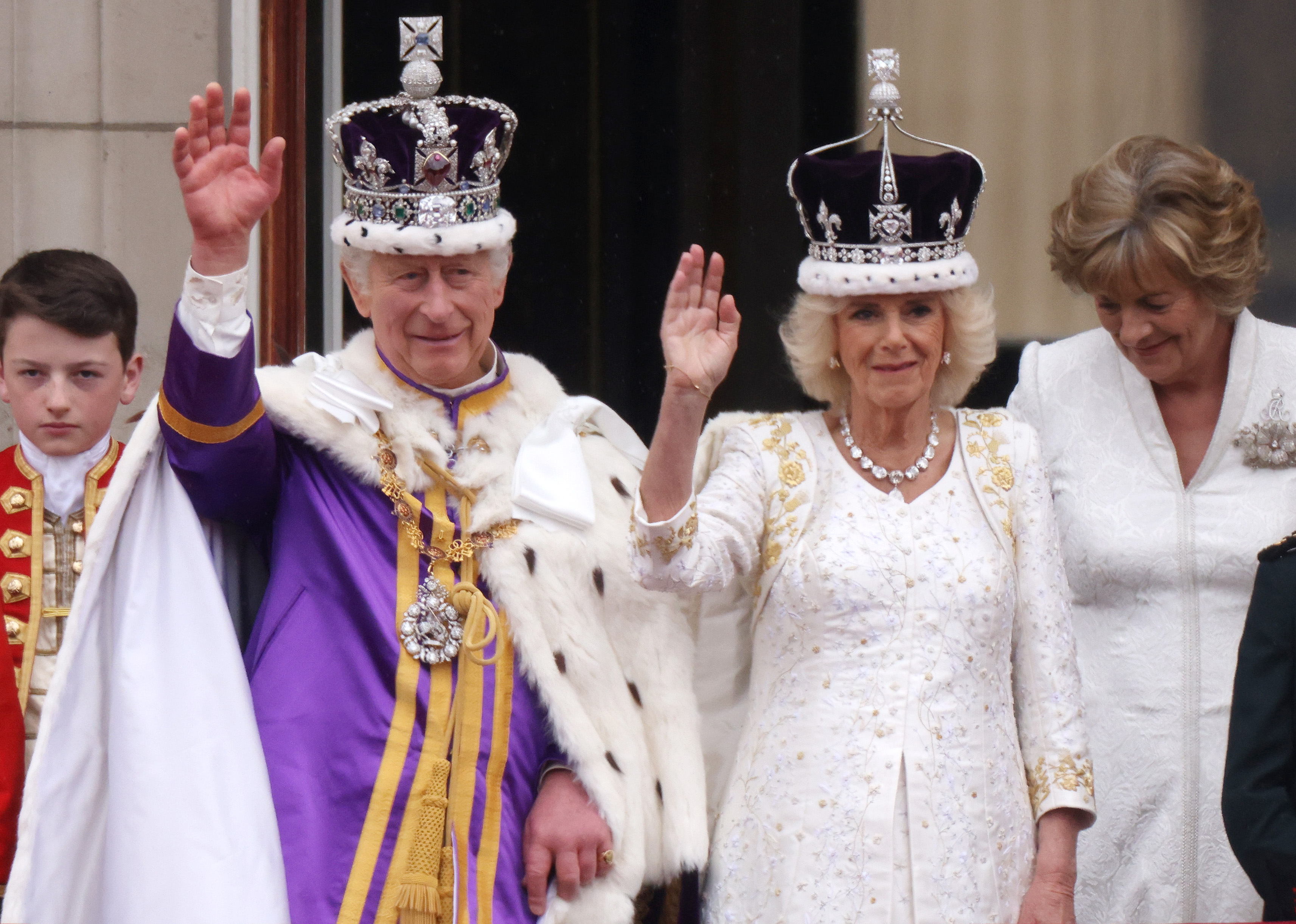 Rey Charles III y la reina Camilla en el balcón del Palacio de Buckingham durante su coronación el 06 de mayo de 2023 | Foto: Getty Images