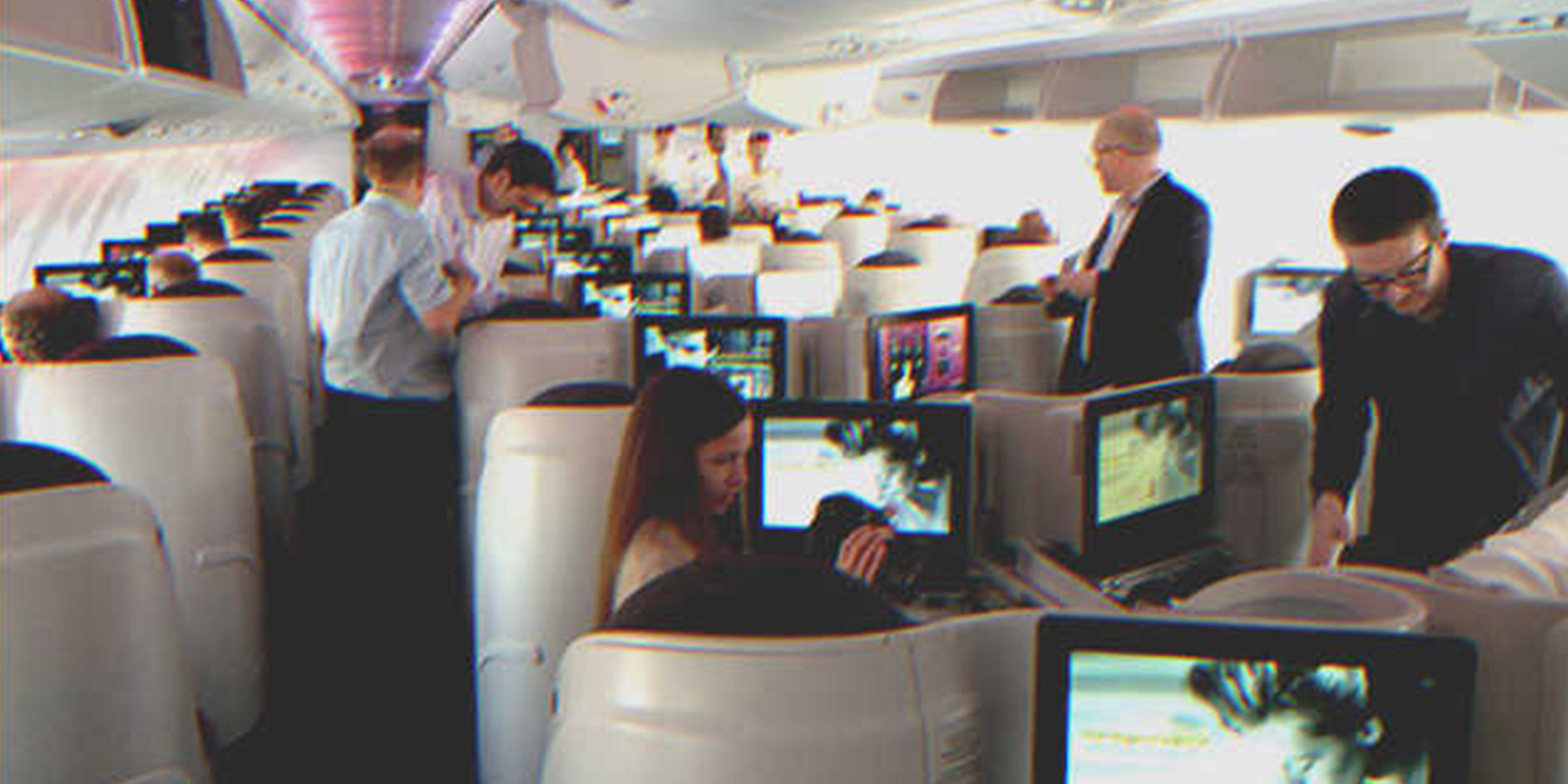 Gente en primera clase de un avión | Foto: Flickr.com/Gary Bembridge