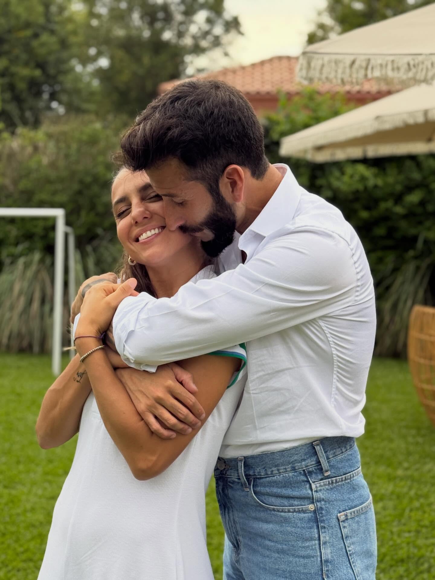 Cinthia Fernández compartiendo junto a su novio Roberto Castillo | Fuente: Instagram/cinthia_fernandez_