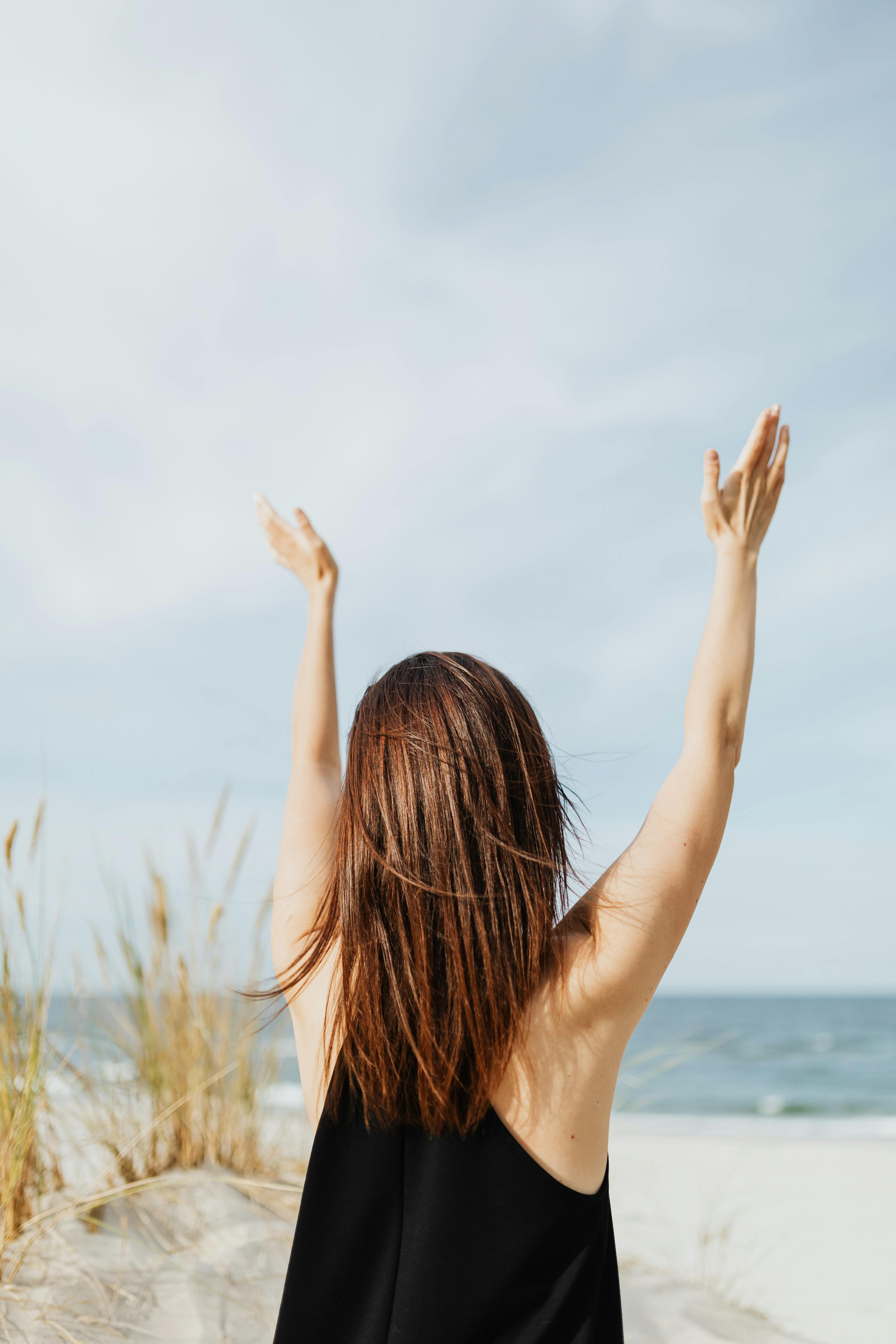 Una mujer esperanzada | Fuente: Pexels