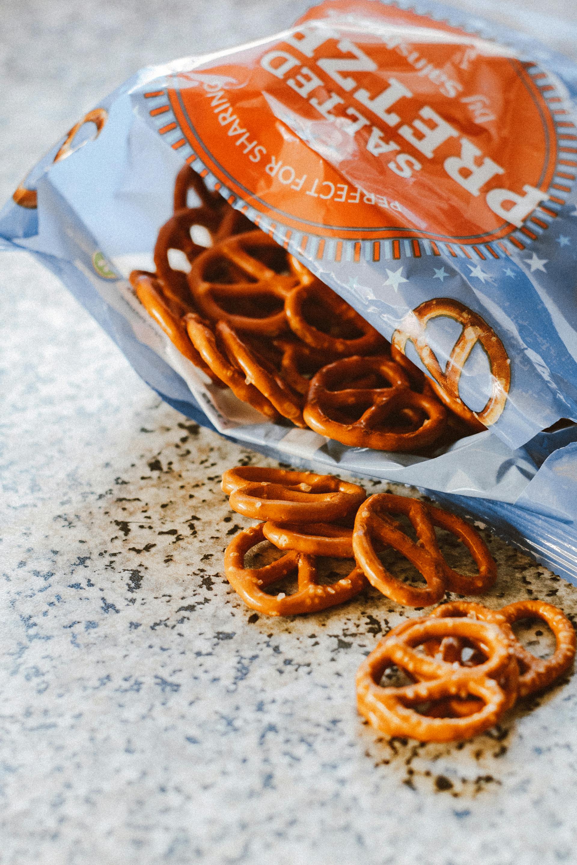 Un paquete de pretzels | Fuente: Pexels
