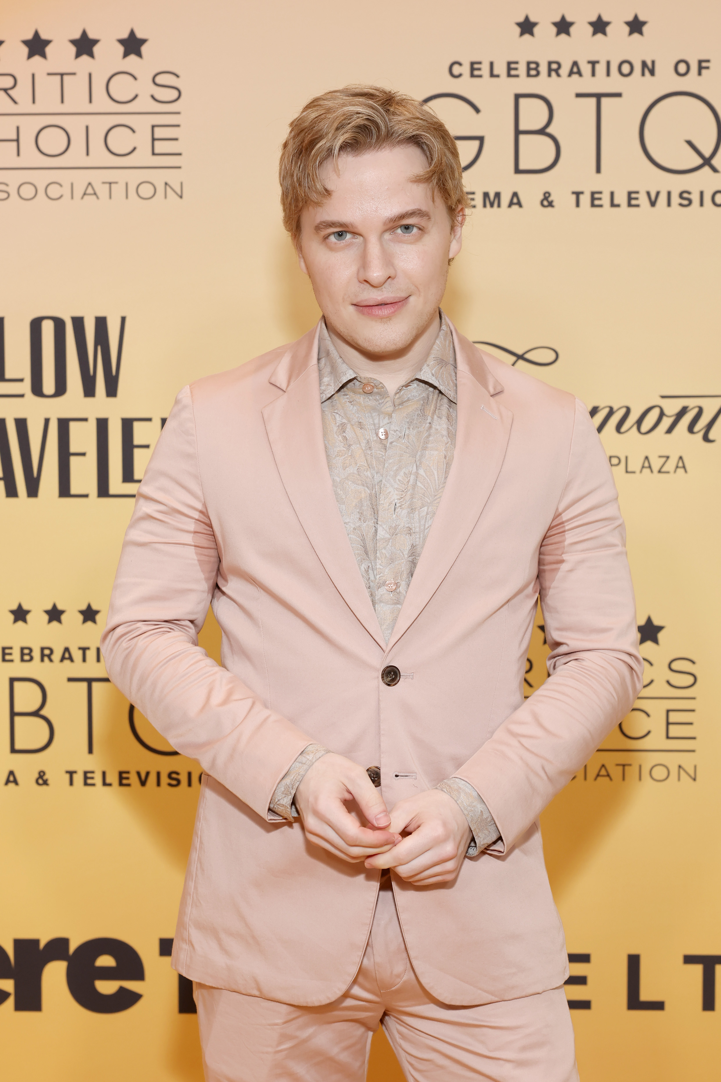 Ronan Farrow asiste a la Critics Choice Association's Inaugural Celebration of LGBTQ+ Cinema &amp; Television en Los Ángeles, California, el 7 de junio de 2024. | Fuente: getty Images