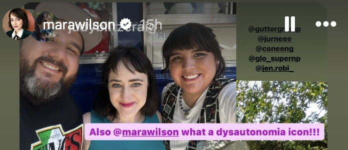 Una imagen sin fecha de Mara Wilson y sus amigos | Fuente: Instagram/marawilson