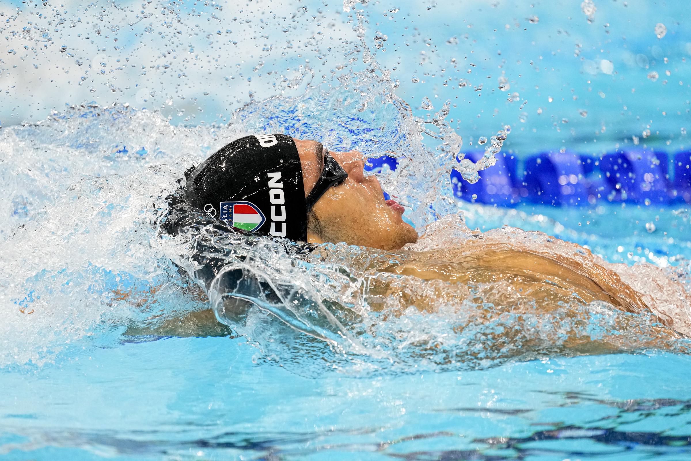 Thomas Ceccon nadando durante una prueba de los Juegos Olímpicos de Tokio 2020 en Tokio, Japón, el 31 de julio de 2021 | Fuente: Getty Images