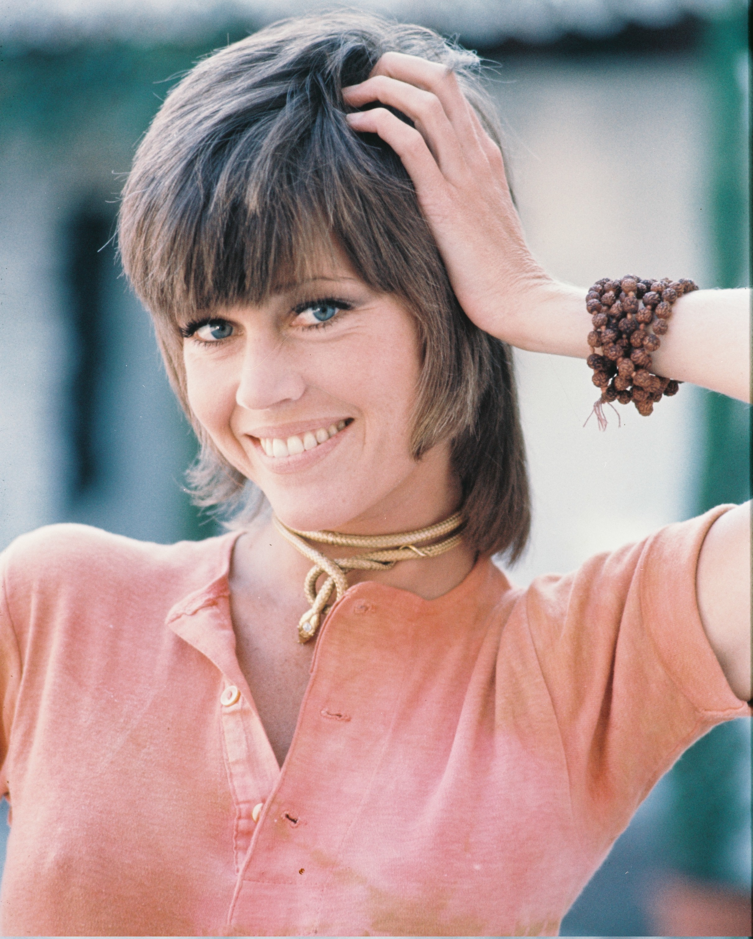 El peinado castaño en capas y el flequillo abundante de Jane Fonda formaron parte de su look como Bree Daniels en el thriller de 1971 "Klute". El retrato muestra una etapa anterior de sus cambios de peinado, mucho antes de que comenzara a reconsiderar el rubio con el que sus fans la identificaban. | Fuente: Getty Images