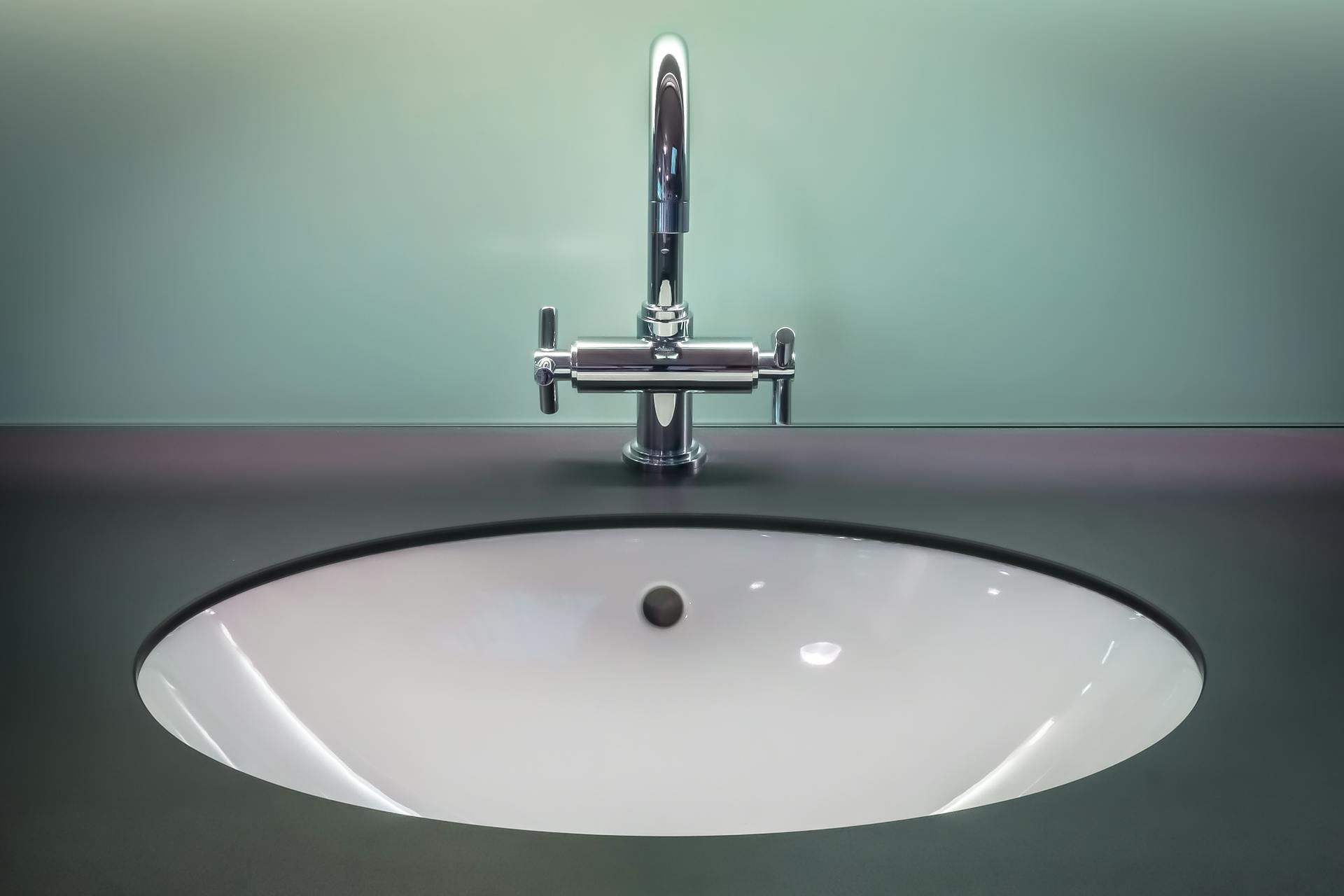 Un lavabo de baño | Fuente: Pexels