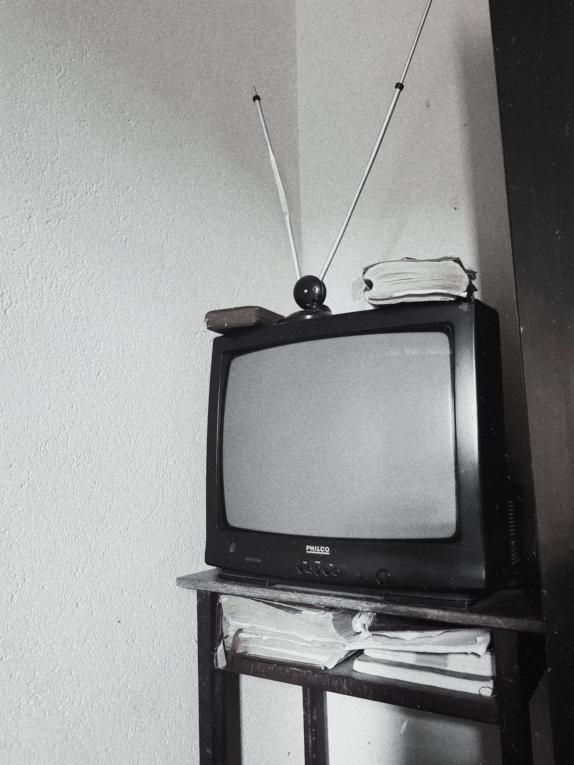Un viejo televisor | Fuente: Pexels