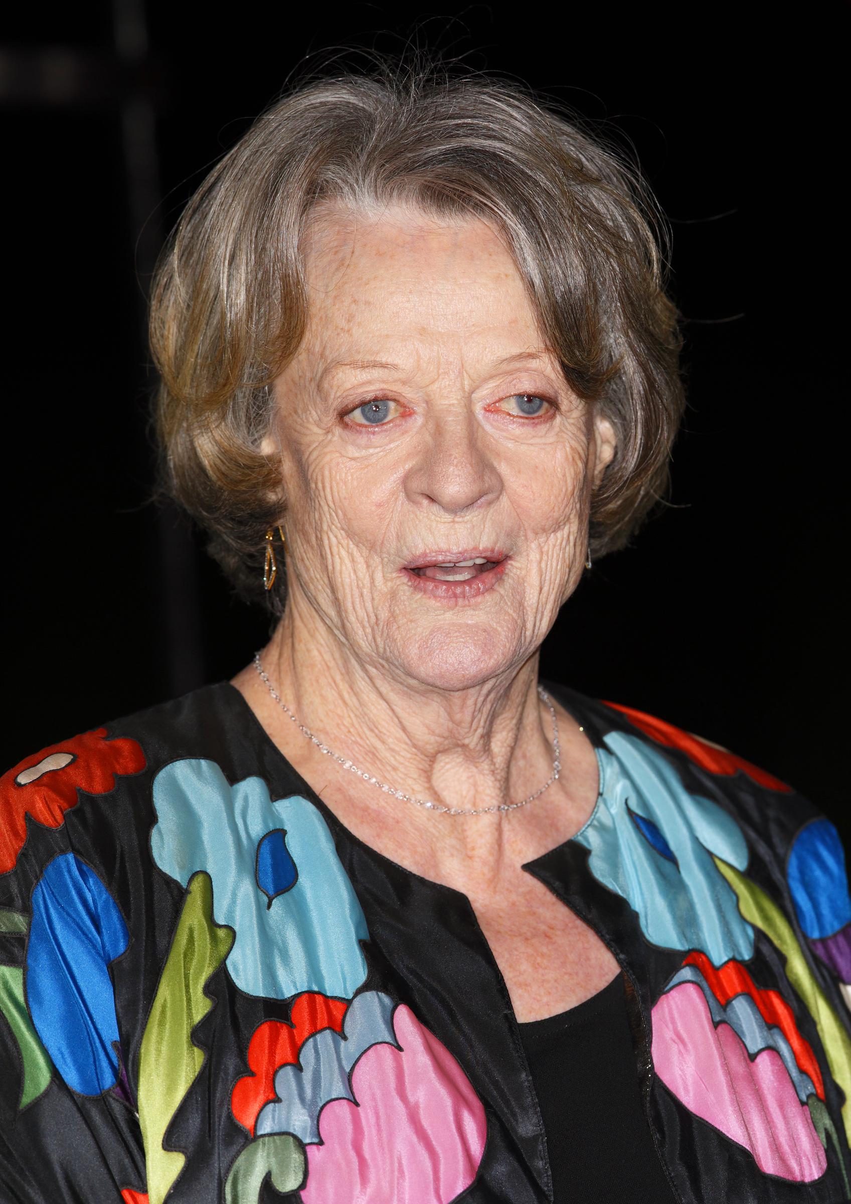 Maggie Smith asiste a A Night Of Heroes: The Sun Military Awards el 10 de diciembre de 2014, en Londres, Inglaterra | Fuente: Getty Images