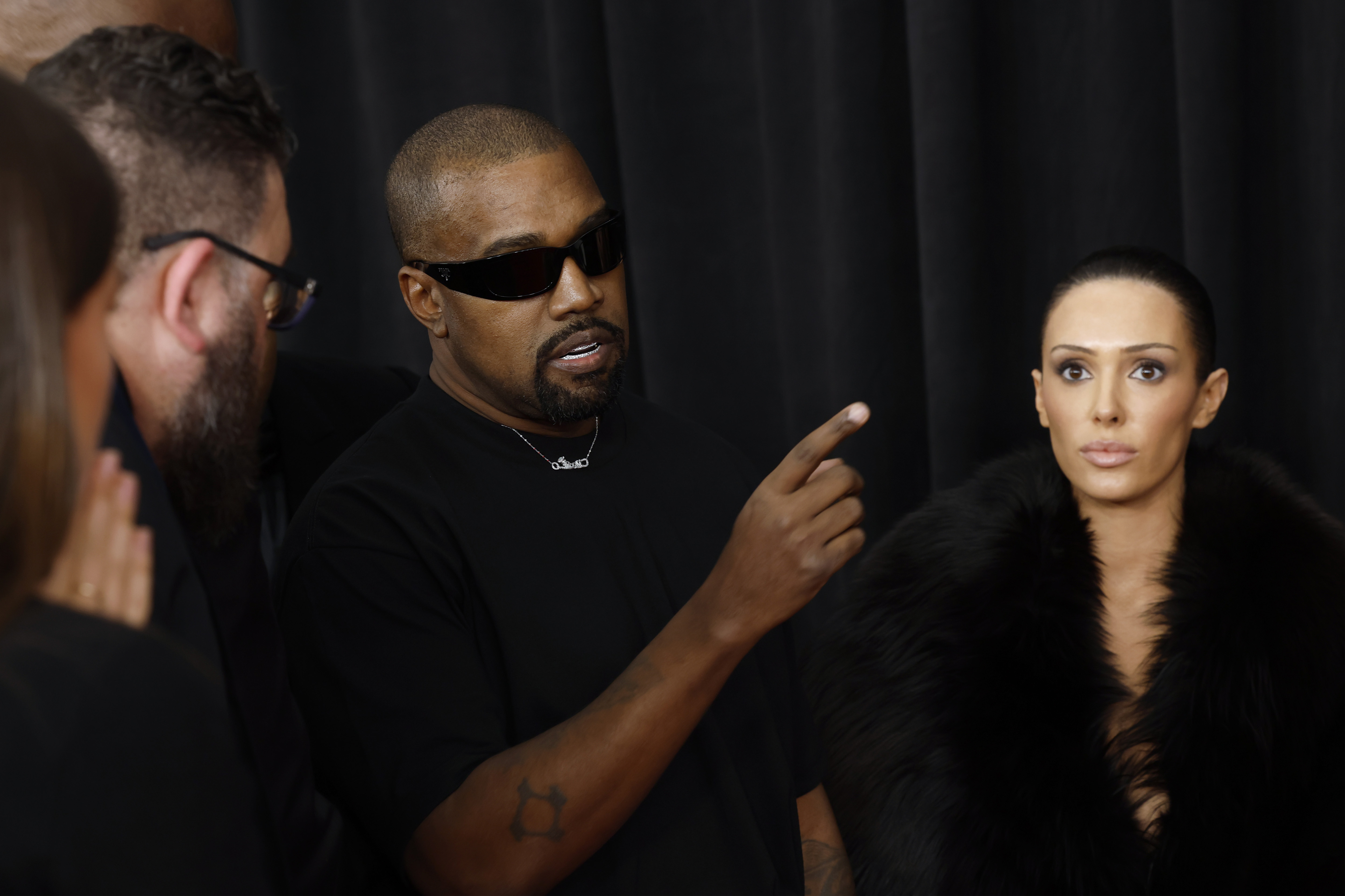 Kanye West y Bianca Censori el 2 de febrero de 2025 | Fuente: Getty Images