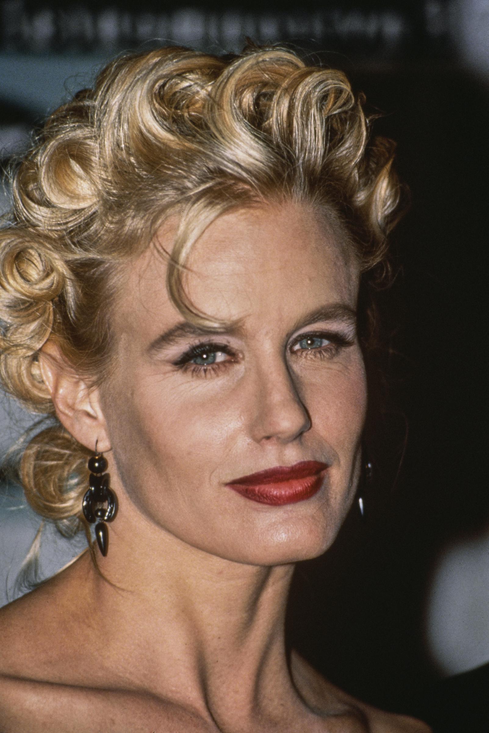 Daryl Hannah en los Primeros Premios Anuales de los Medios Ambientales en los Estudios Sony Pictures de Culver City, California, el 30 de septiembre de 1991. | Fuente: Getty Images