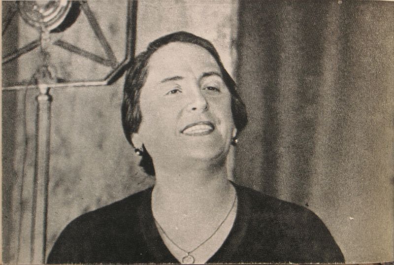 Foto de Dolores Ibárruri tomada por el escritor ruso Mikhail Koltsov en 1936. | Foto: Wikipedia