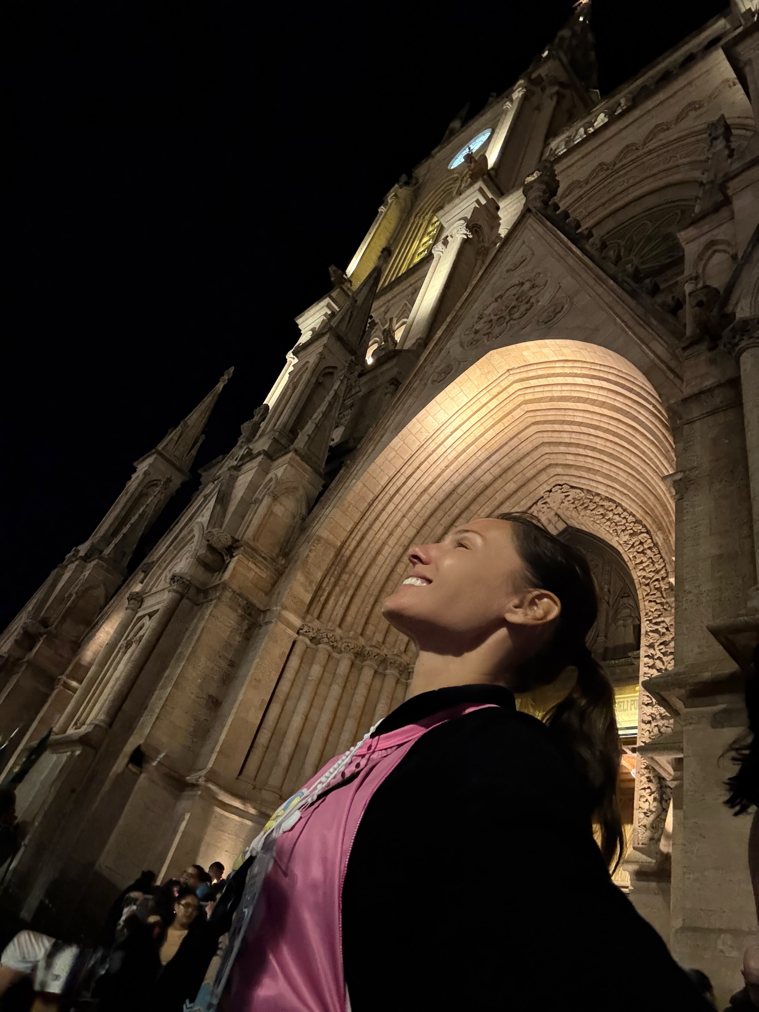 Carolina "Pampita" Ardohain durante su peregrinación en Luján | Fuente: Instagram/pampitaoficial