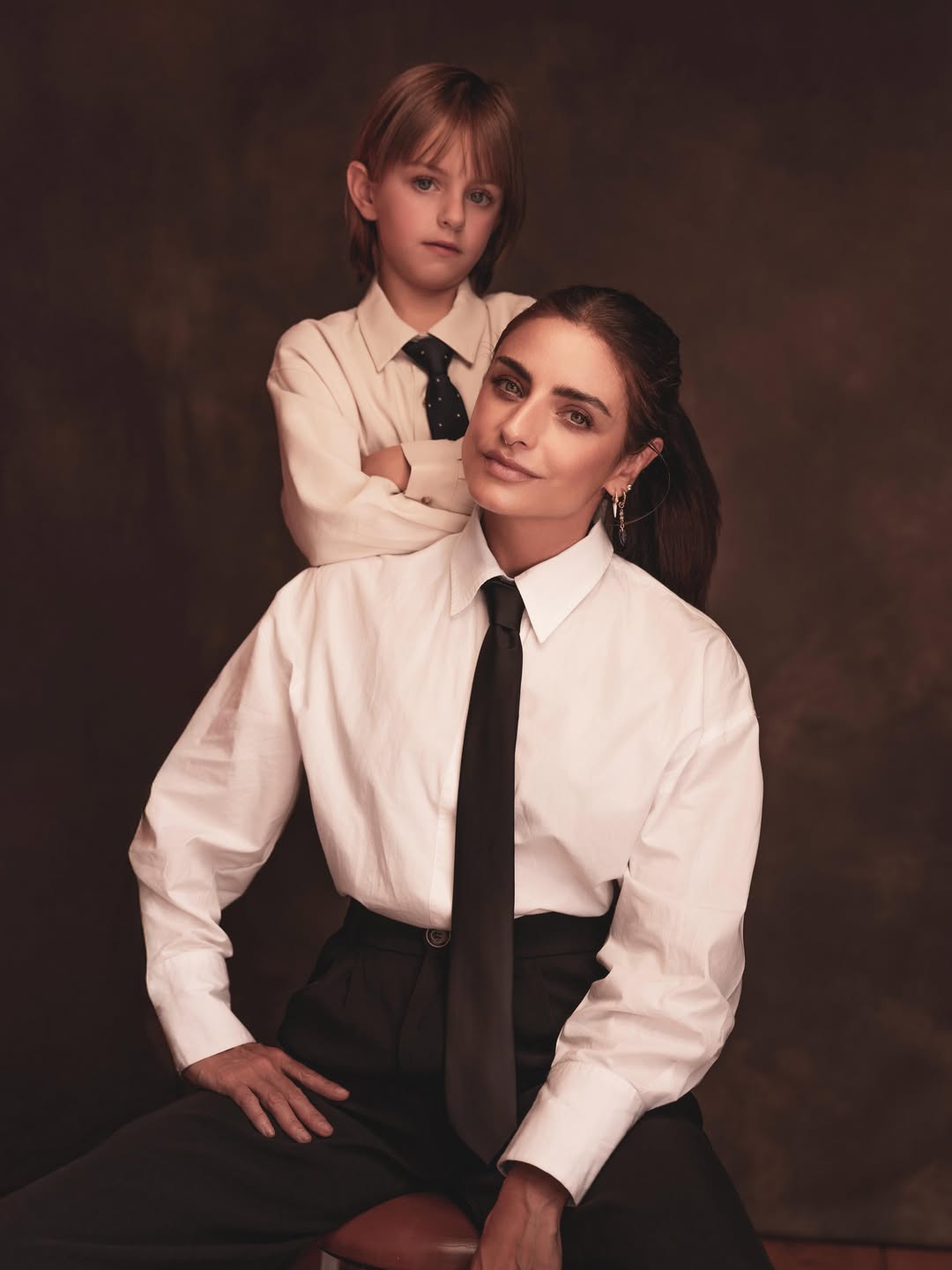 Aislinn Derbez compartiendo junto a su hija Kailani, fruto de su matrimonio con Mauricio Ochmann | Fuente: Instagram/aislinnderbez