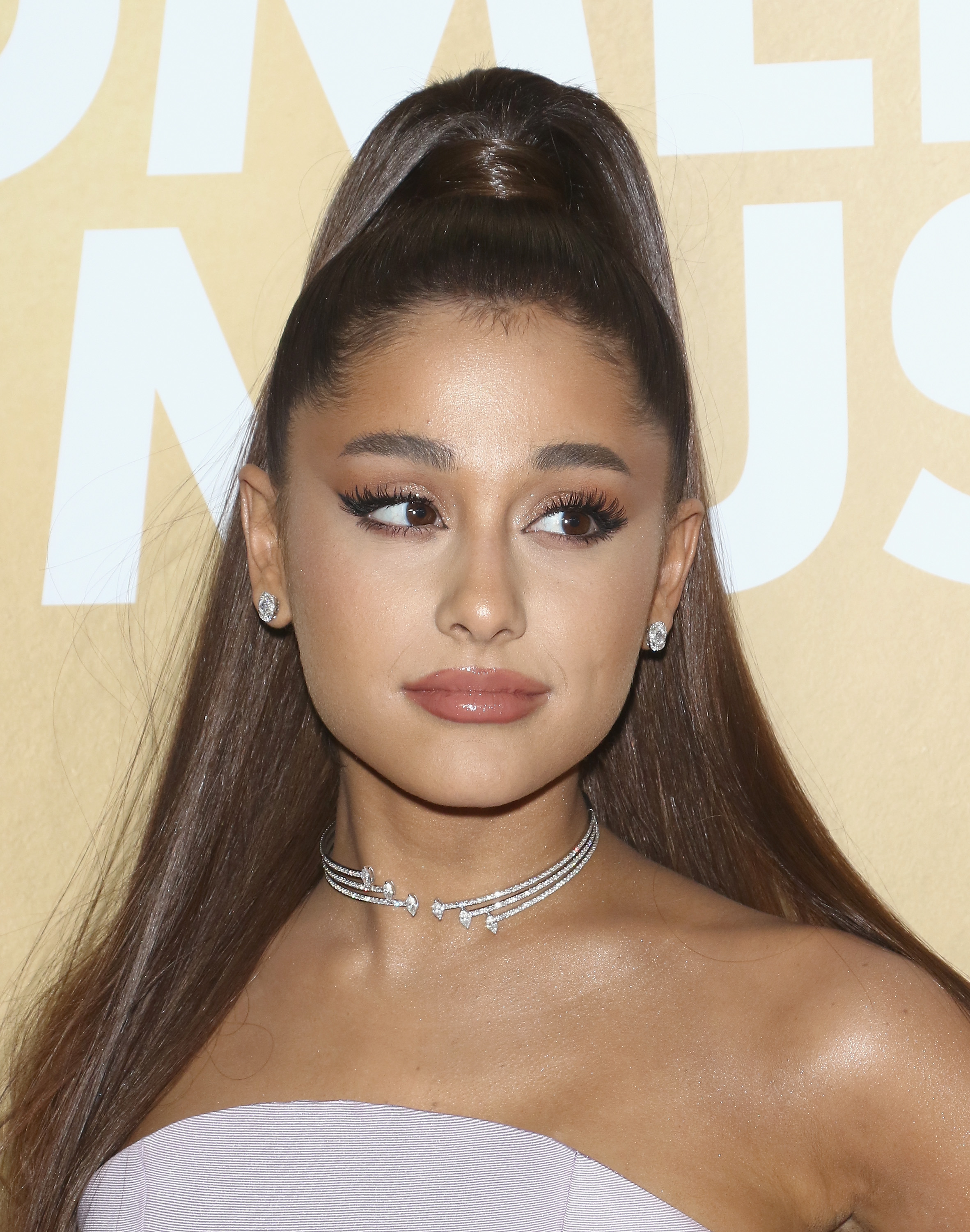 Ariana Grande en el evento Billboard's 13th Annual Women in Music en Pier 36 el 6 de diciembre de 2018 en Nueva York. | Fuente: Getty Images