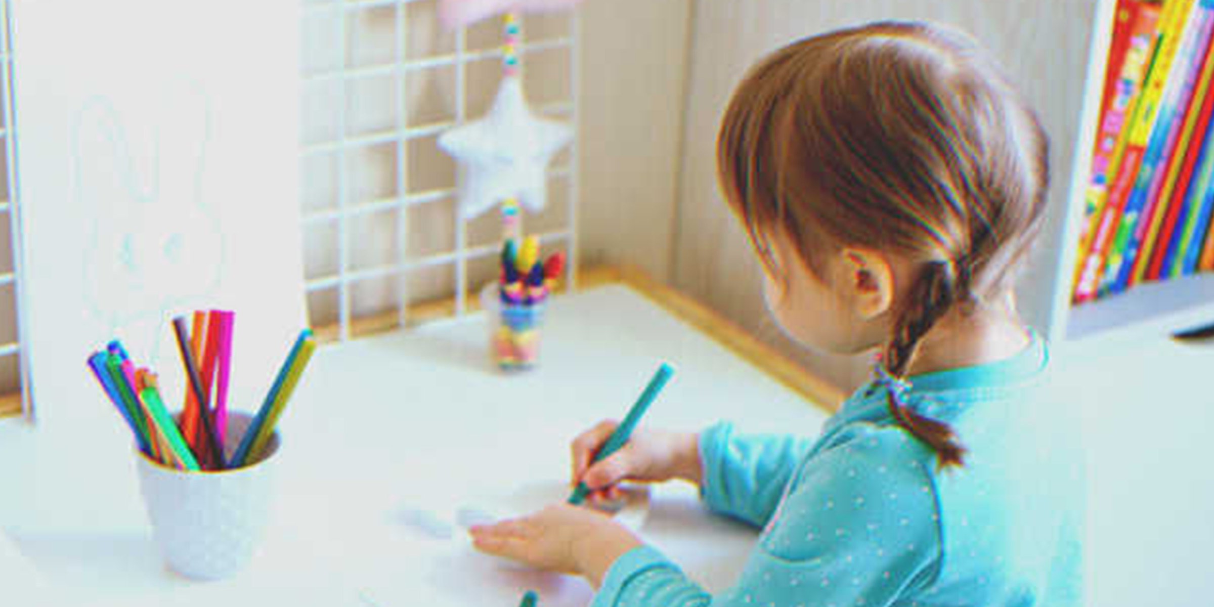 Una niña dibujando| Foto: Shutterstock