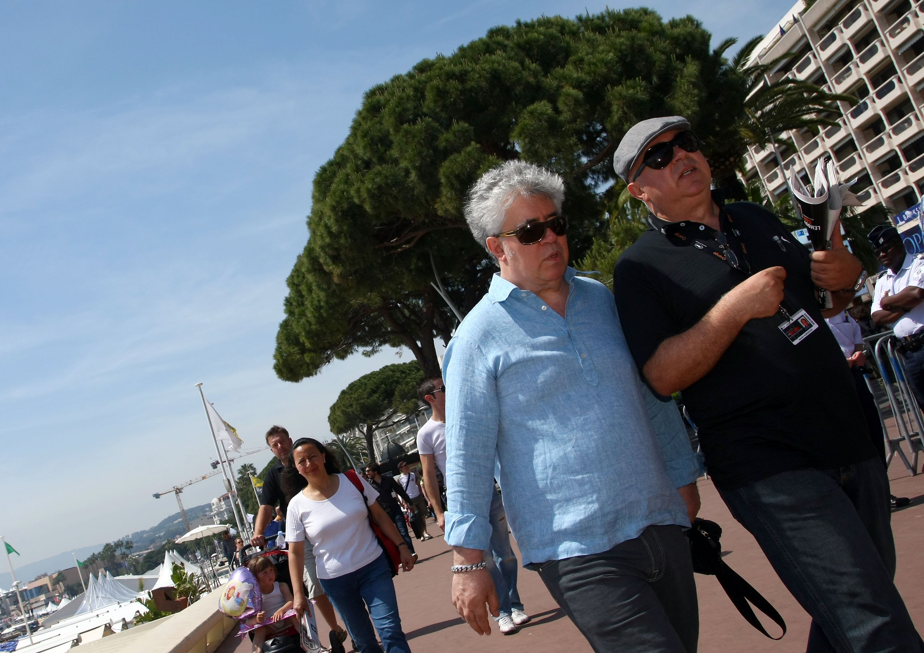 Pedro y Agustín Almodóvar en el Festival de Cine de Cannes en 2009. | Foto: Getty Images