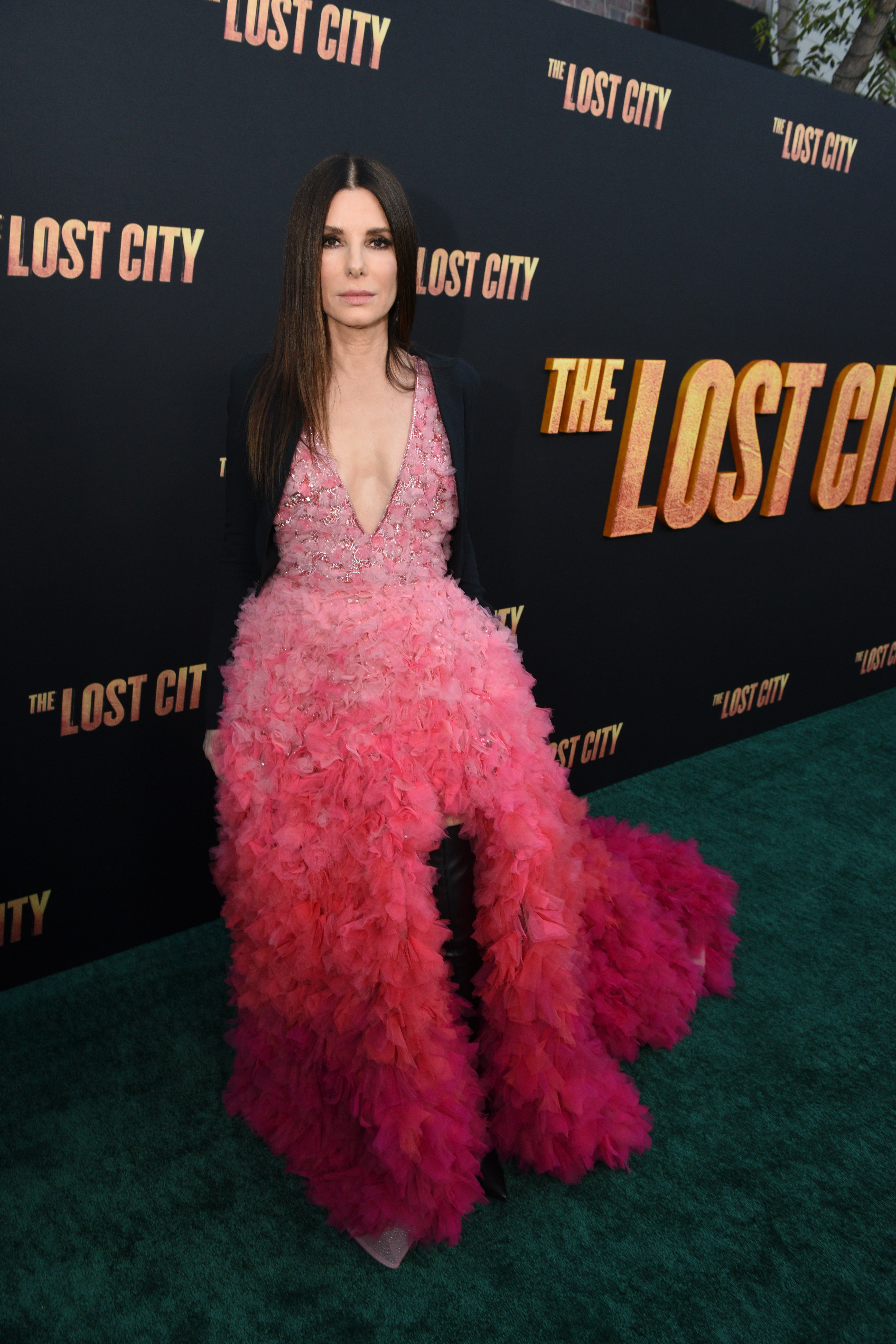 Sandra Bullock asiste al estreno en Los Ángeles de "The Lost City" en el Regency Village Theatre el 21 de marzo de 2022 en Los Ángeles, California | Foto: Getty Images