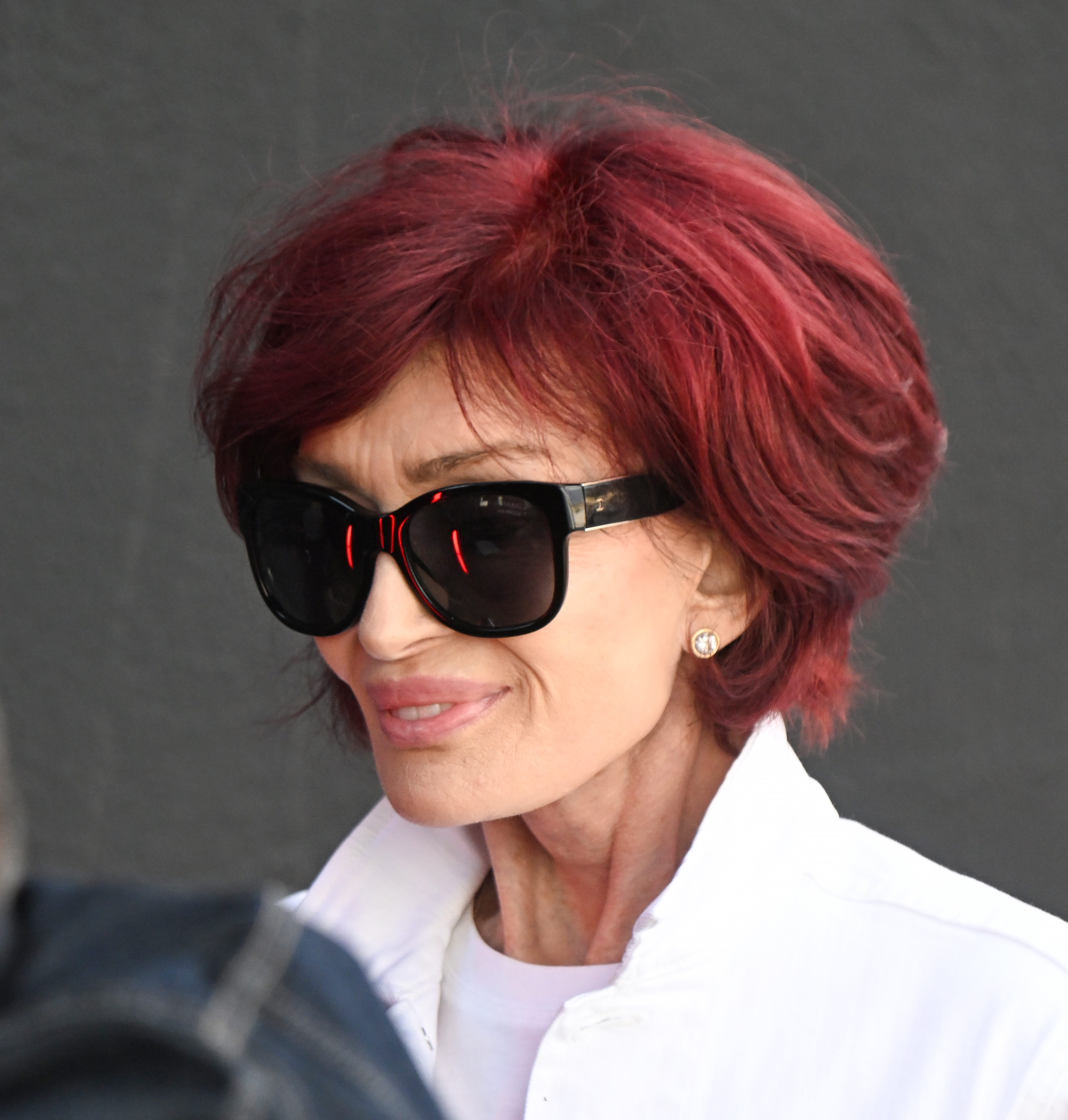 Sharon Osbourne hace recados el 2 de abril de 2025, en Hollywood, California | Fuente: Getty Images