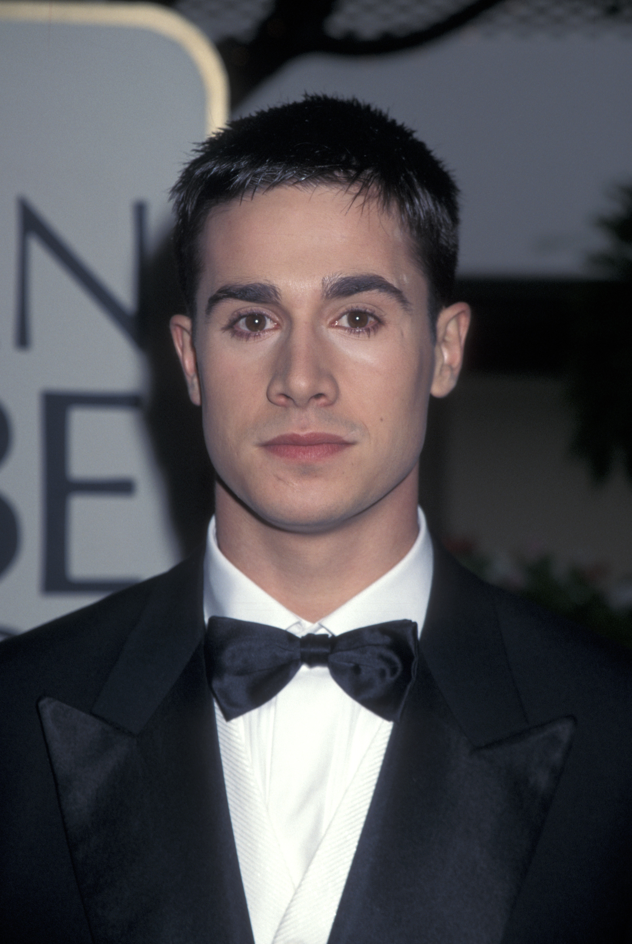 El actor en la 53ª edición de los Globos de Oro el 21 de enero de 1996, en Beverly Hills, California. | Fuente: Getty Images