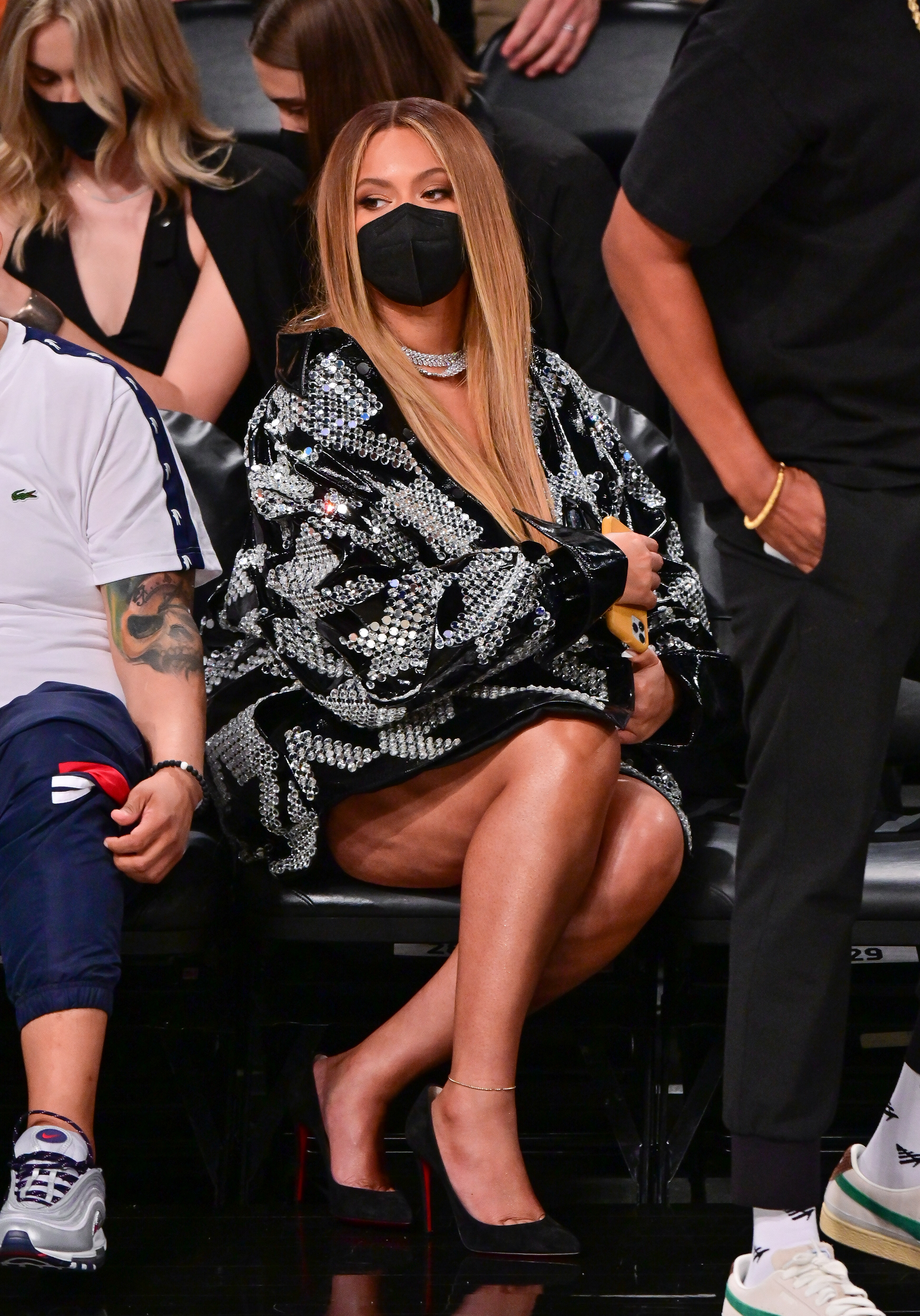 Beyoncé asiste al partido entre los Brooklyn Nets y los Milwaukee Bucks en el Barclays Center de Brooklyn el 5 de junio de 2021, en Nueva York | Fuente: Getty Images