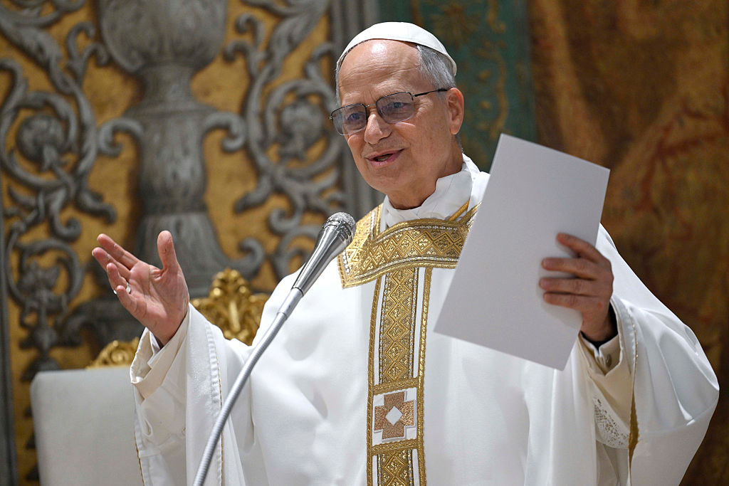El cardenal estadounidense Robert Francis Prevost preside su primera misa como papa León XIV al concluir el cónclave el 9 de mayo de 2025 en el Vaticano. | Foto: Getty Images