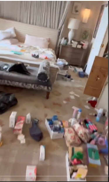 Drew Barrymore limpiando su dormitorio de un post de TikTok del 28 de febrero de 2024 | Fuente: Tiktok/@drewbarrymore