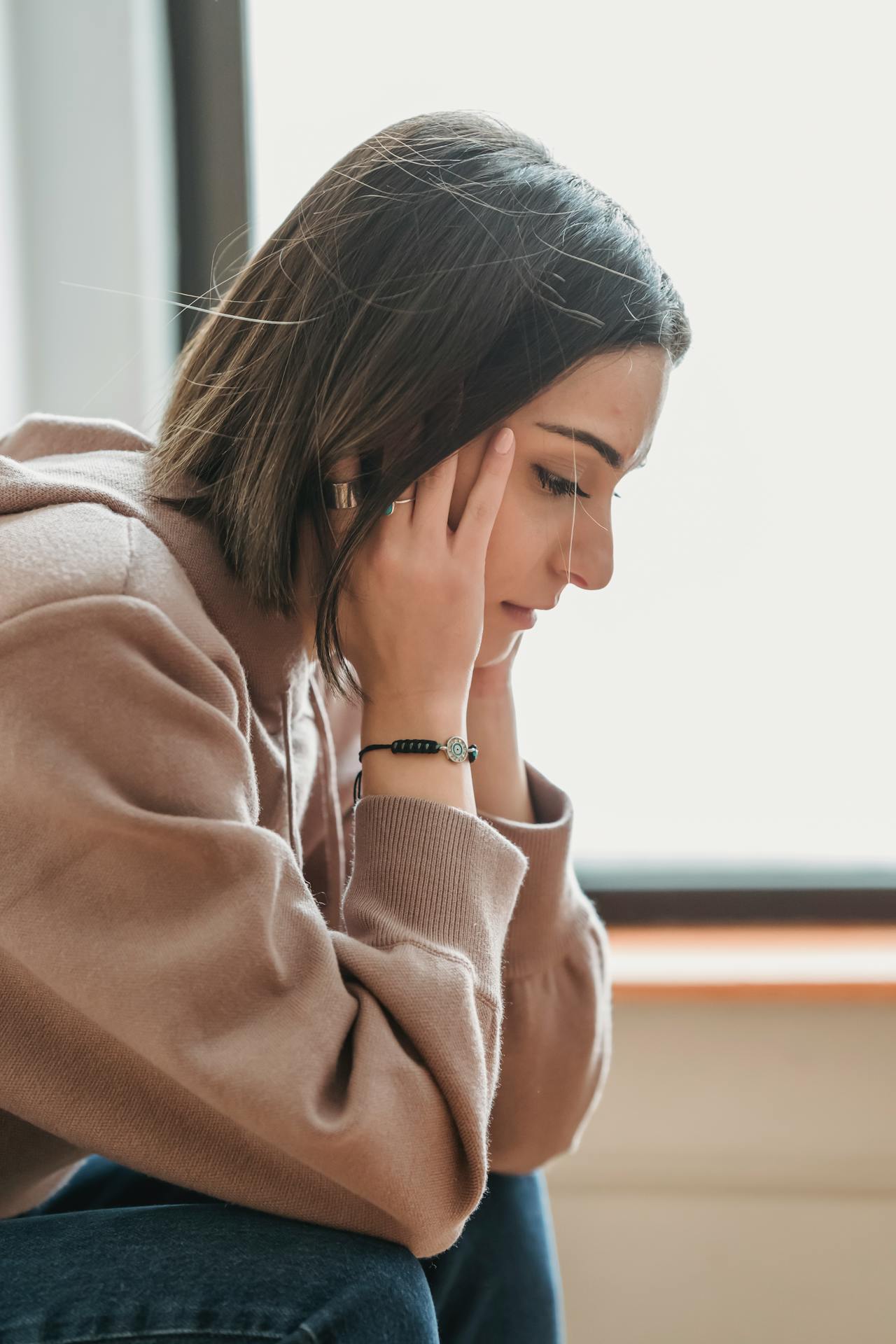 Una mujer ansiosa | Fuente: Pexels