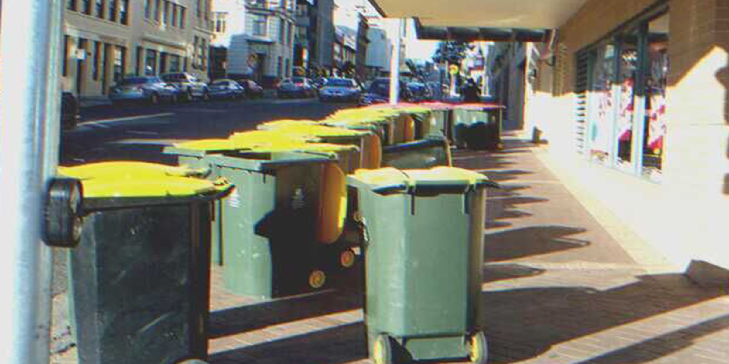 Botes de basura | Foto: flickr.com/Ben Helps (CC BY 2.0)