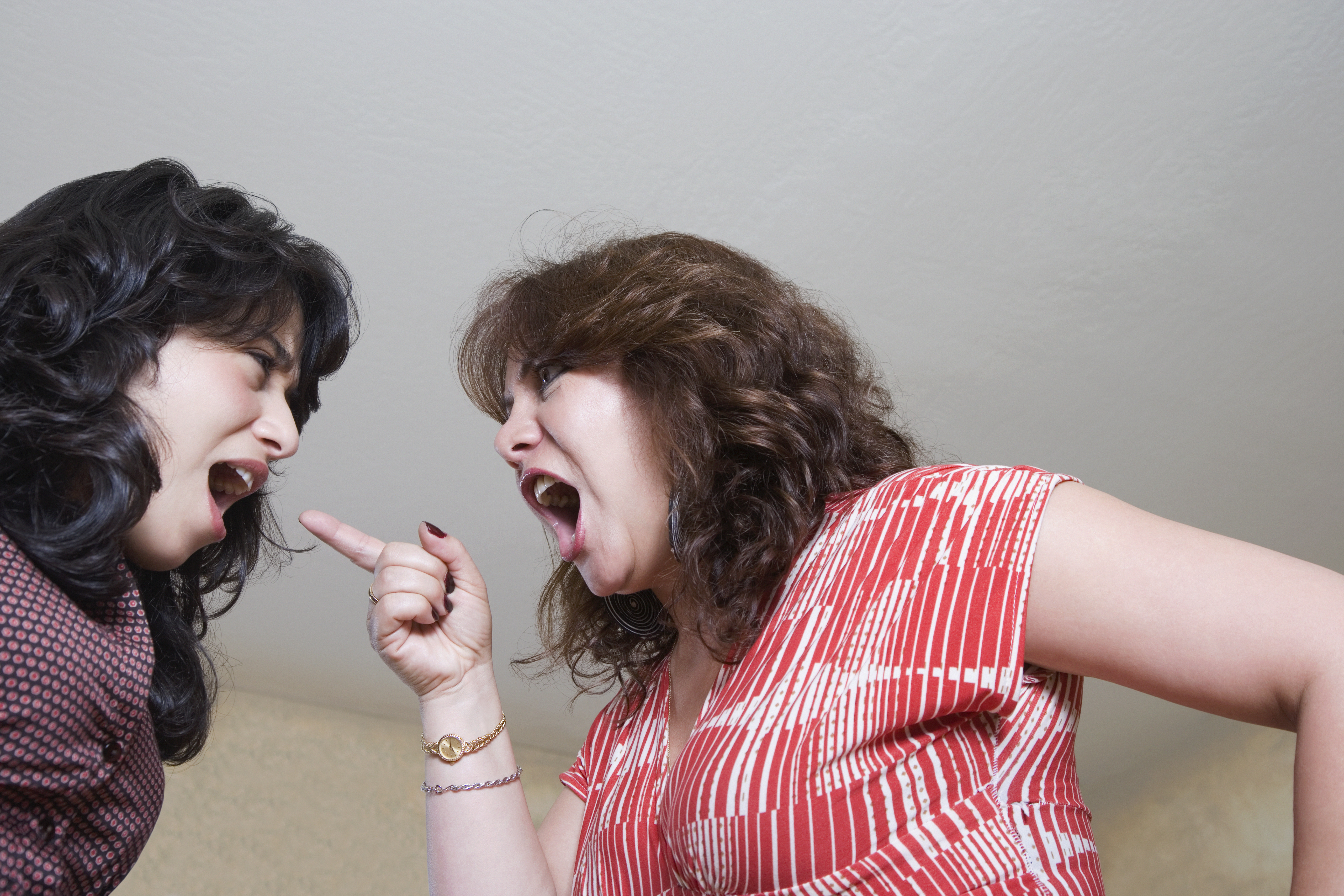 Miembros de una familia discutiendo | Foto: Getty Images