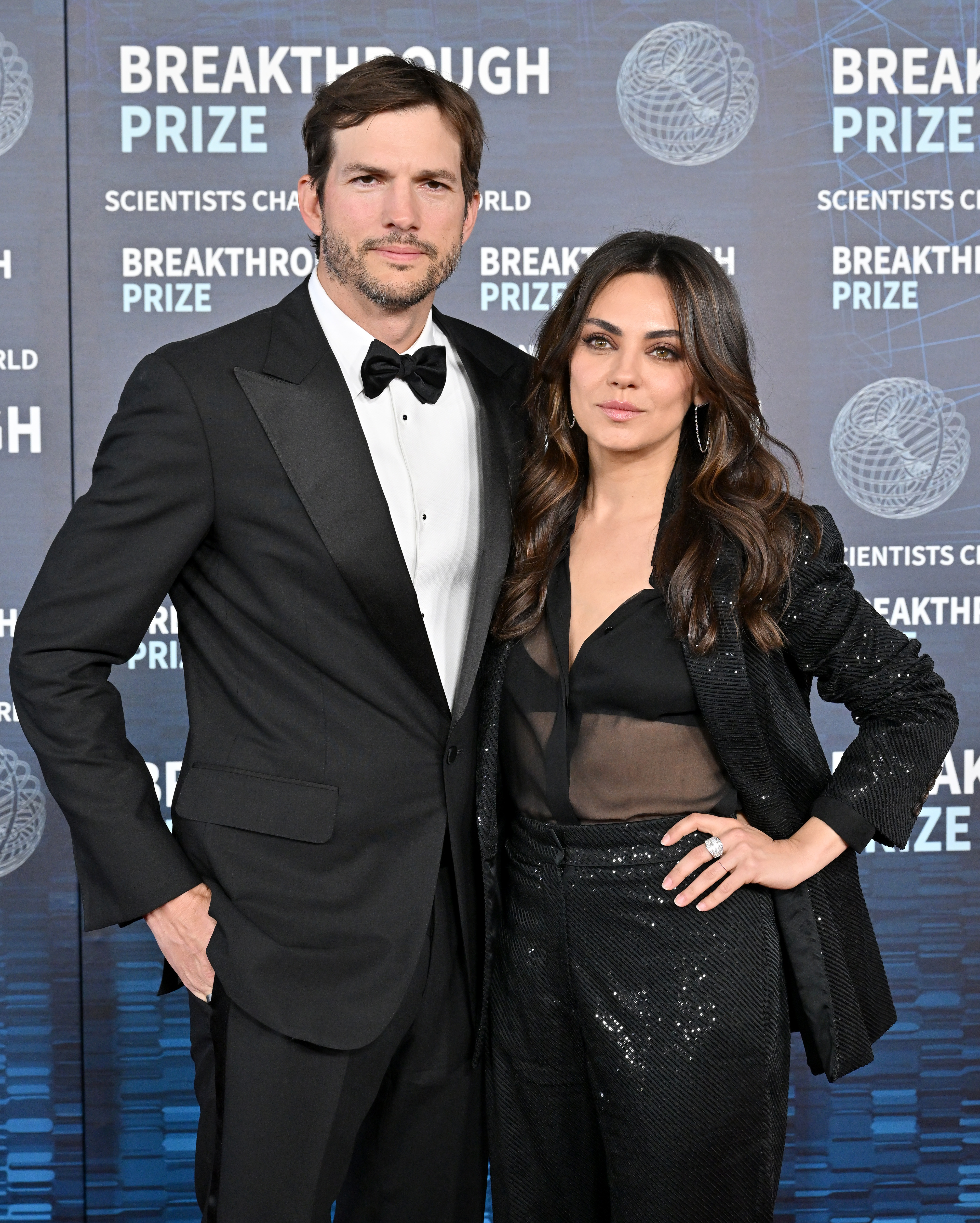 Ashton Kutcher y Mila Kunis en la 9ª Ceremonia Anual del Premio Breakthrough en Los Ángeles, California, el 15 de abril de 2023 | Fuente: Getty Images