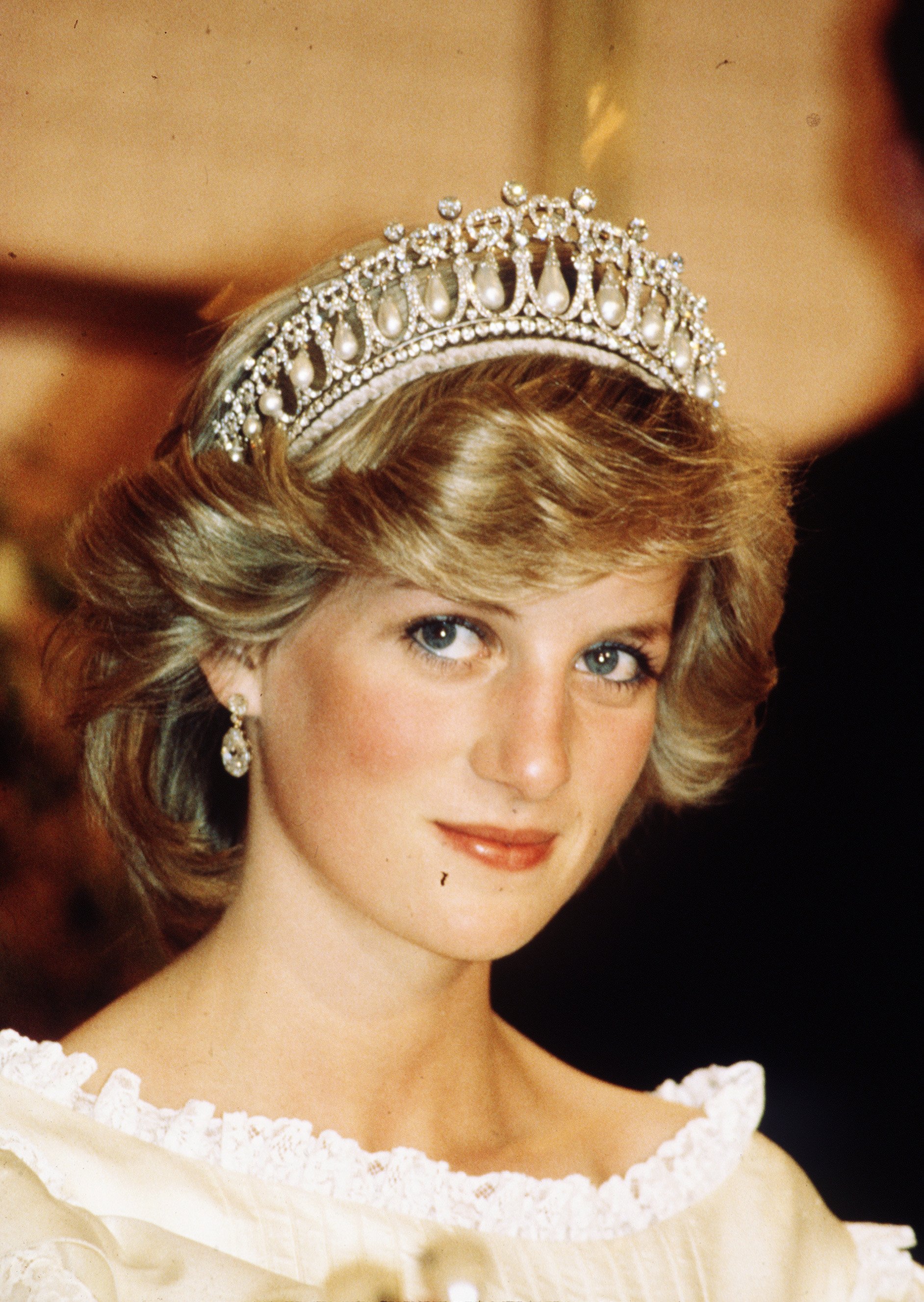 La princesa Diana en un banquete el 29 de abril de 1983, en Auckland, Nueva Zelanda. | Foto: Getty Images
