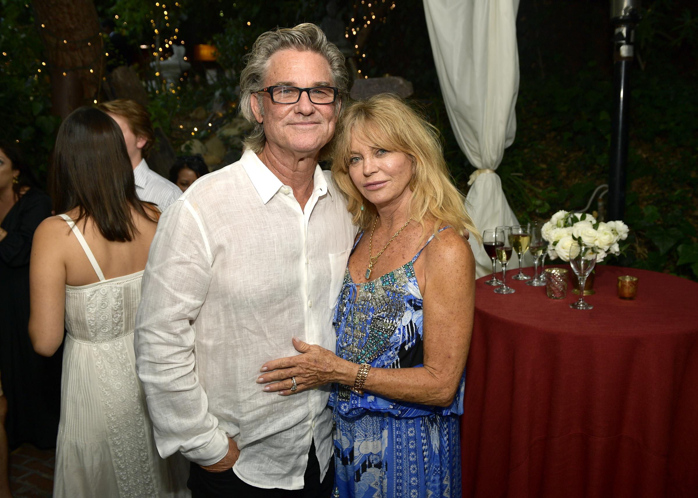 Kurt Russell y Goldie Hawn asisten al brindis de cineastas de "Wild Wild Country" en Inn of the Seventh Ray el 4 de agosto de 2018 en Topanga, California. | Fuente: Getty Images