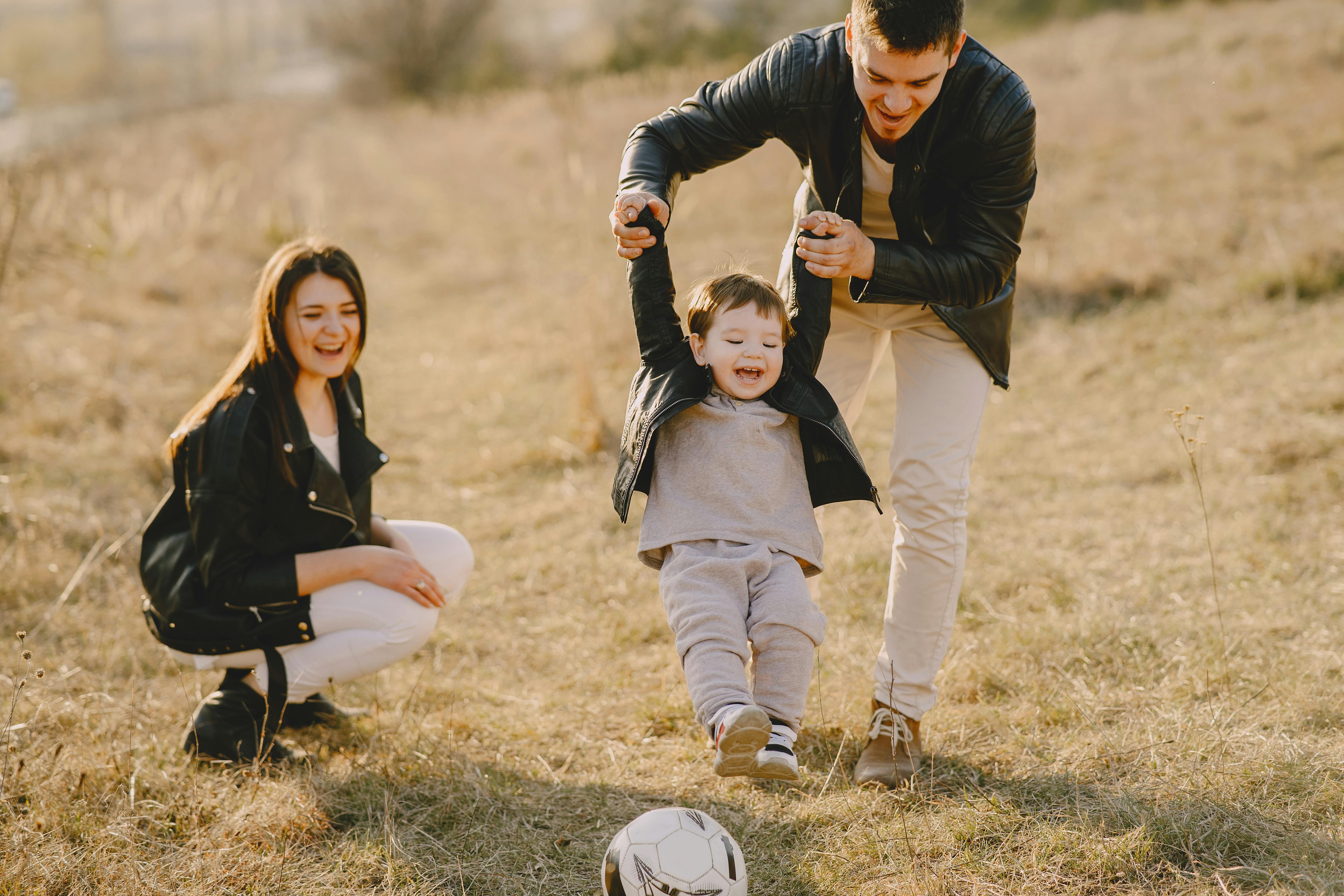 Familia feliz | Fuente: Pexels