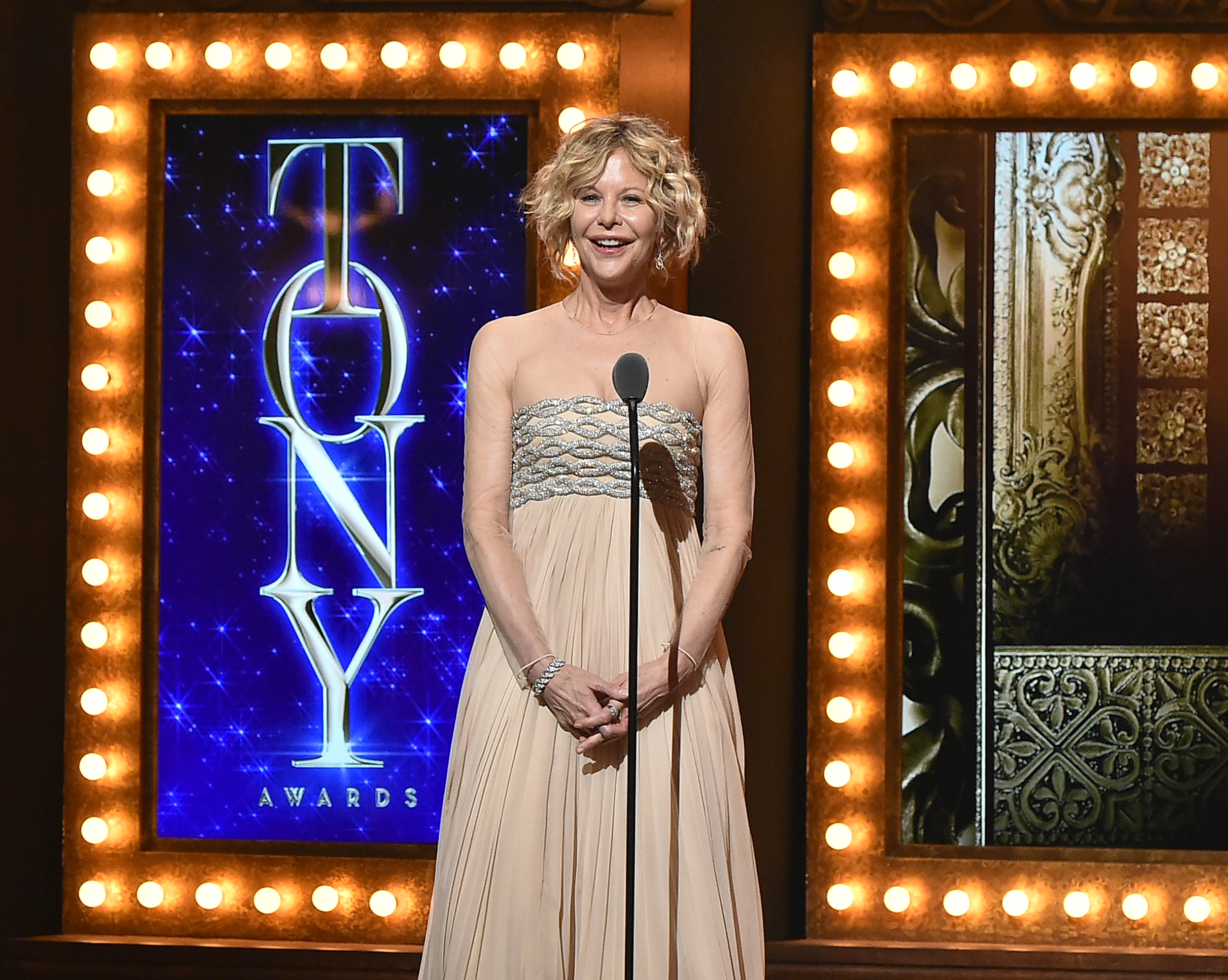 Meg Ryan asiste a la 70ª edición de los Premios Tony el 12 de junio de 2016 en Nueva York | Foto: Getty Images