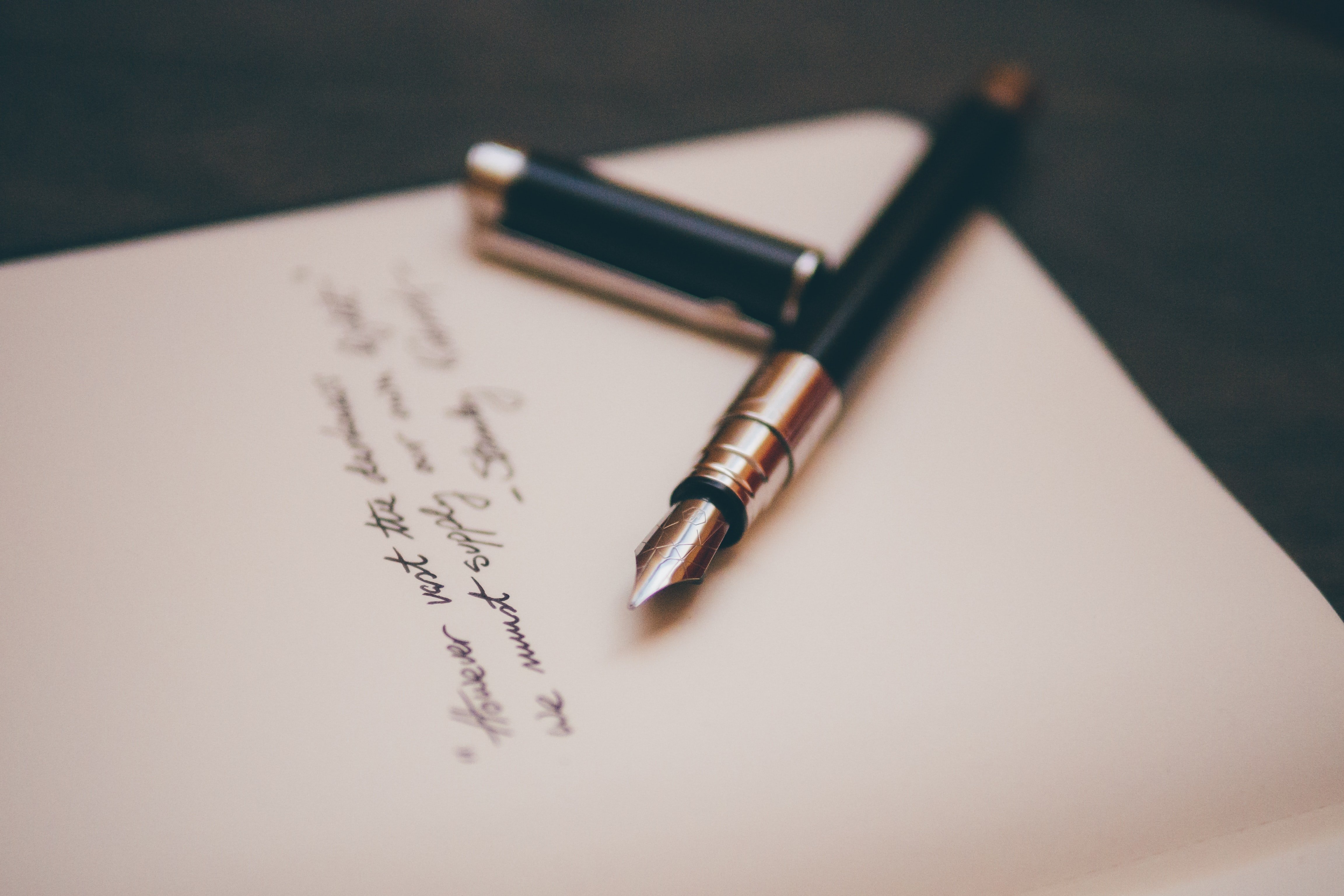 Una nota manuscrita. | Foto: Unsplash