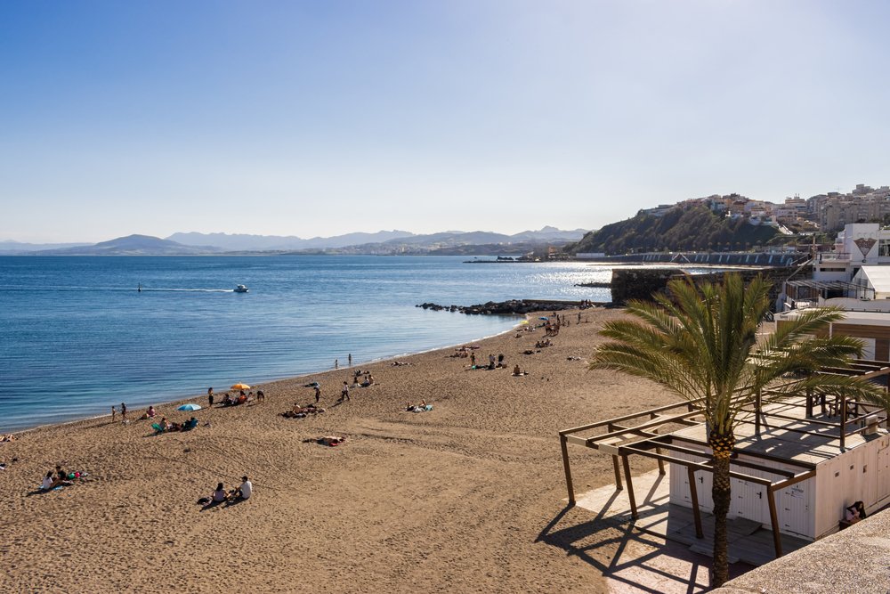 Playa de la Ribera, Ceuta. | Foto: Shutterstock