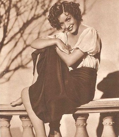 Foto publicitaria de Conchita Montenegro para Argentinean Magazine. Año 1935. | Imagen: Wikipedia