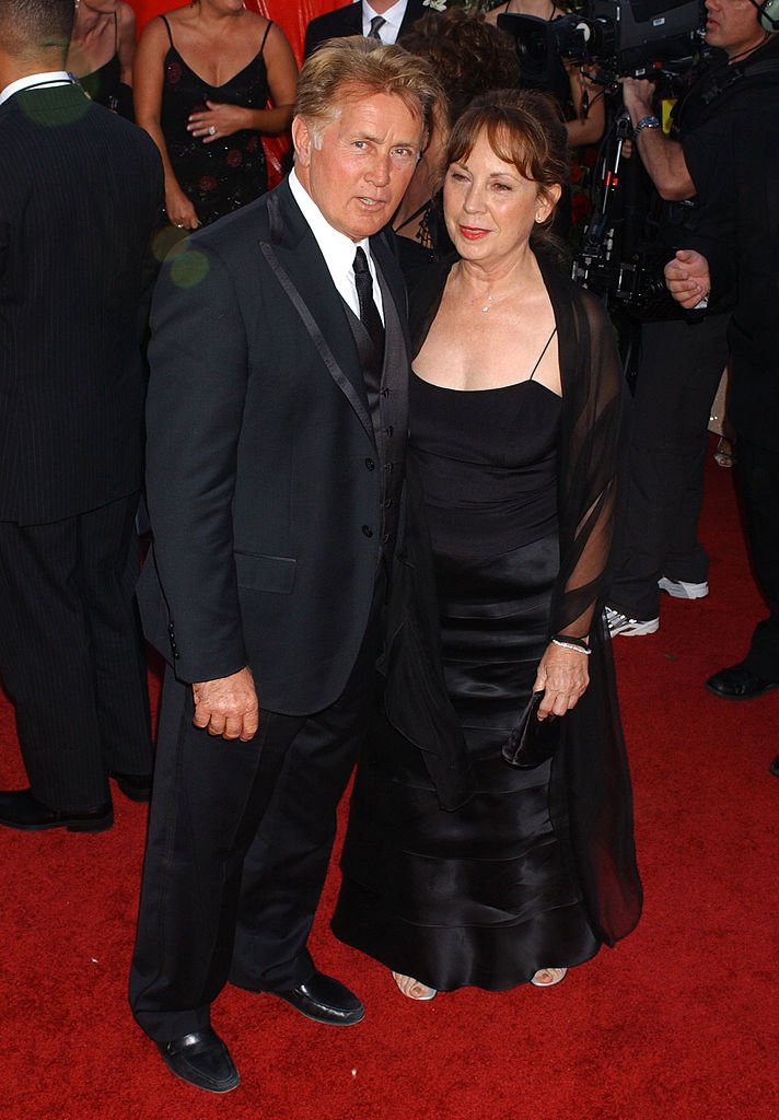 Martin y Janet Sheen en la 56.ª edición anual del Primetime Emmy Award | Foto: Getty Images