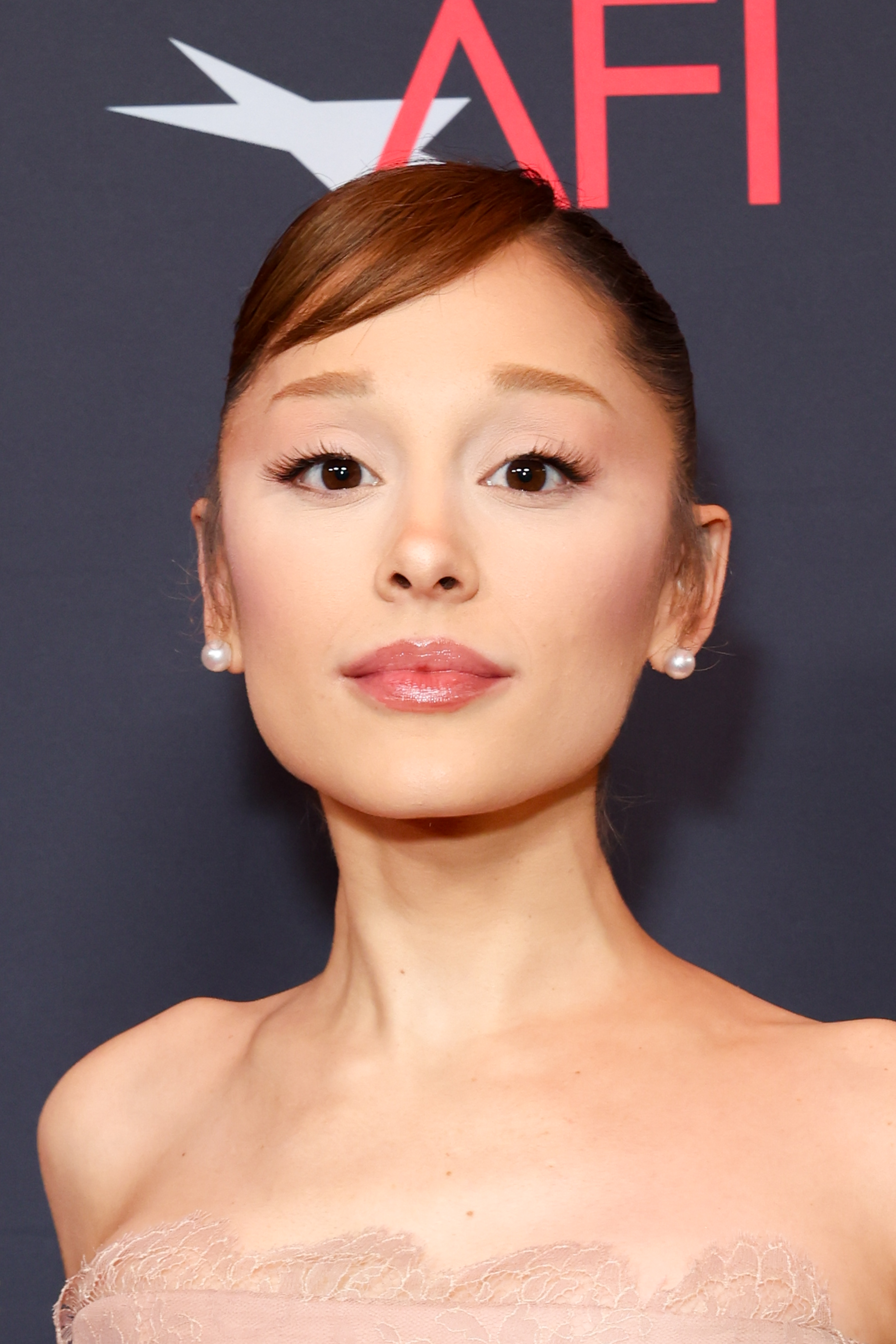 En la foto, Grande aparece en los Premios AFI de 2026. En sus comentarios posteriores sobre la belleza, ha destacado que ahora se muestra más abierta sobre cómo ha cambiado su relación con su aspecto físico. | Fuente: Getty Images
