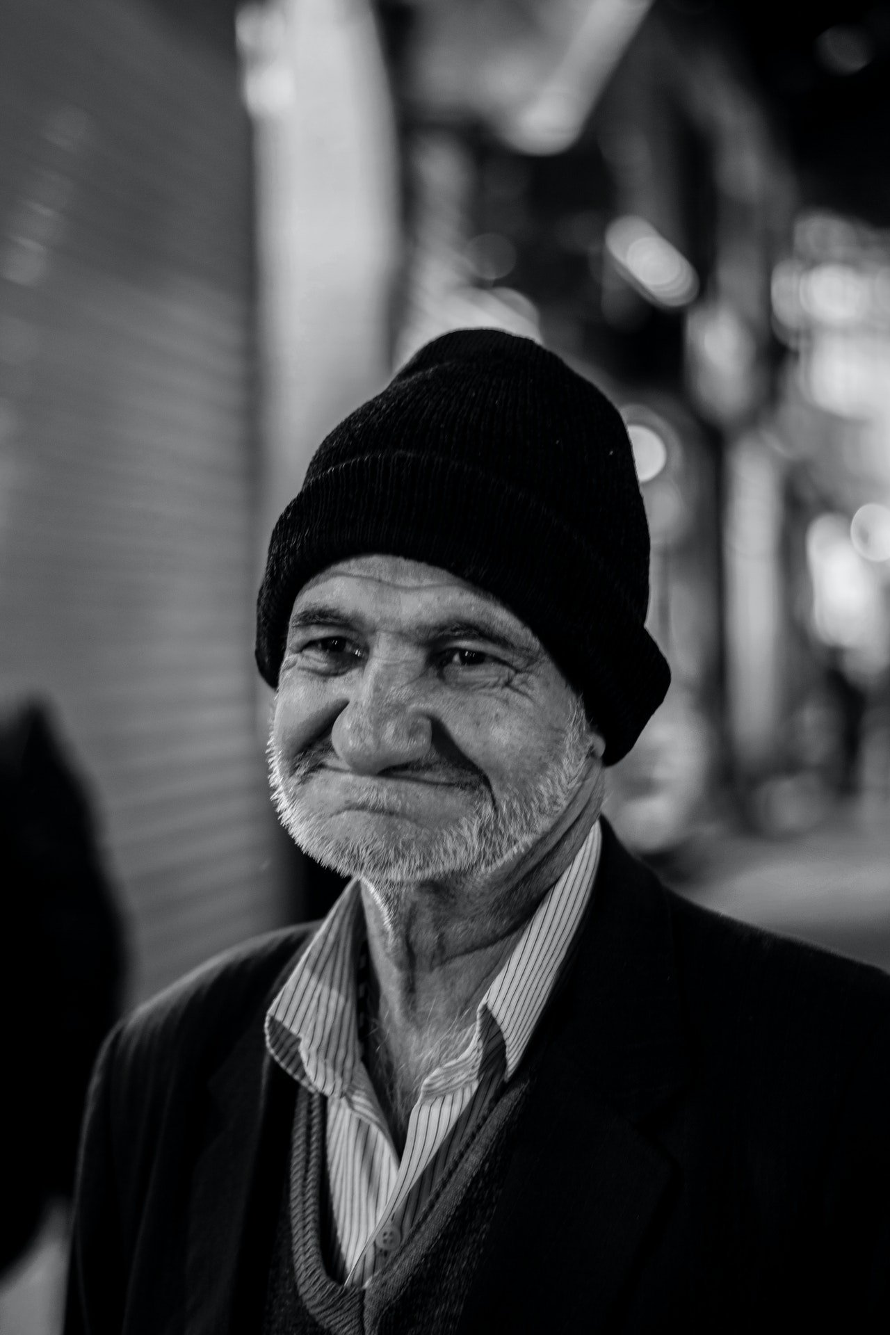 Anciano sonriendo. | Foto: Pexels